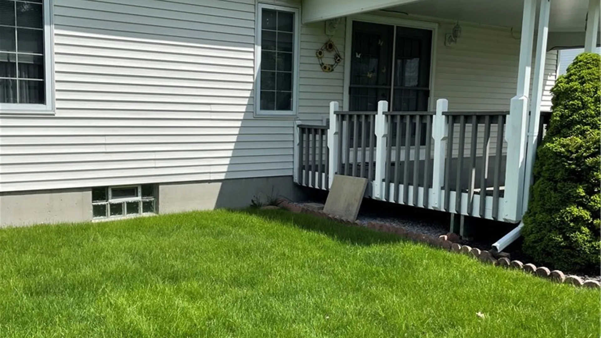 Property at 43 Garnet Drive, Cheektowaga, NY 14227 5