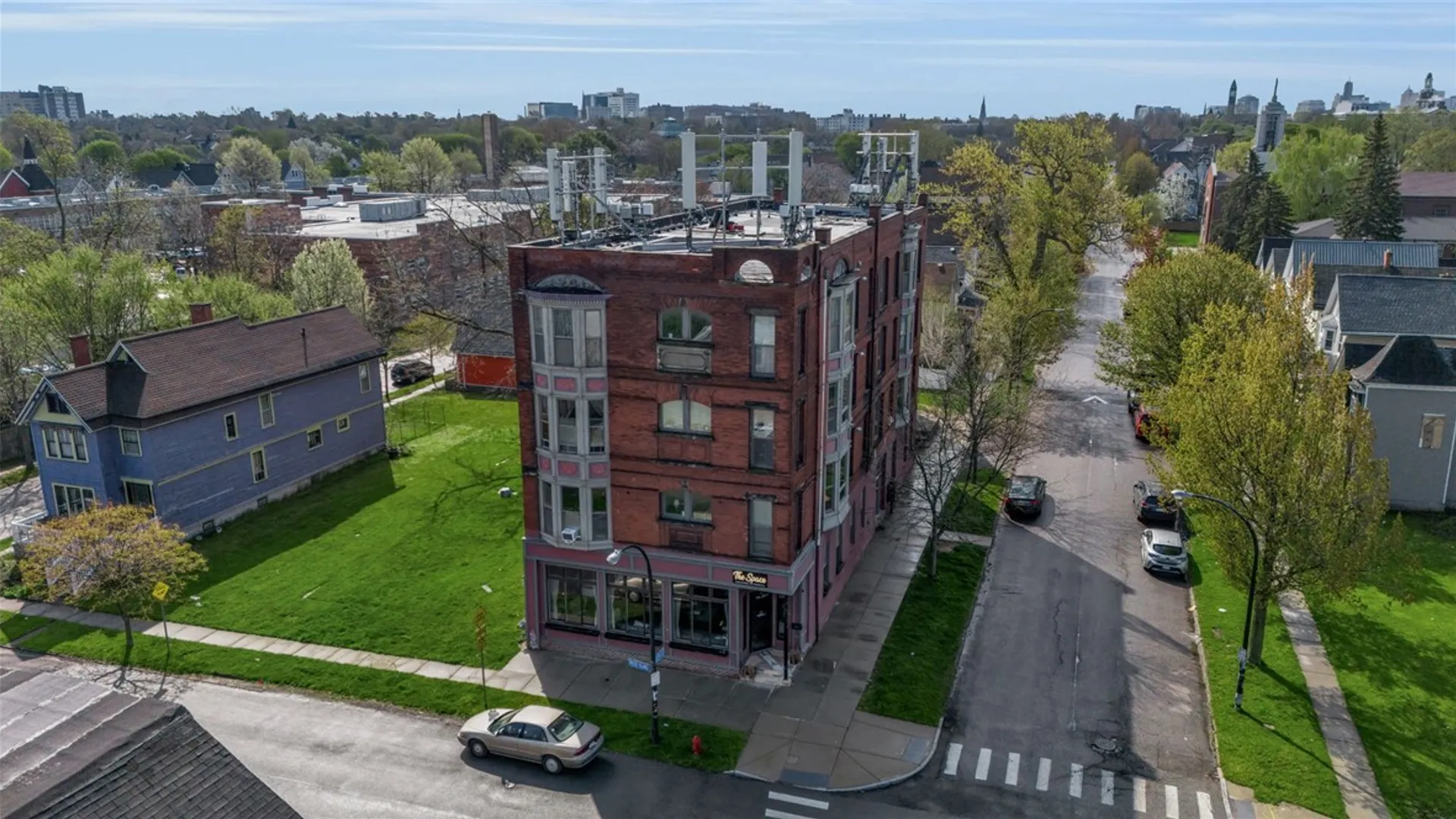 Property at 339 Rhode Island Street, Buffalo, NY 14213 4