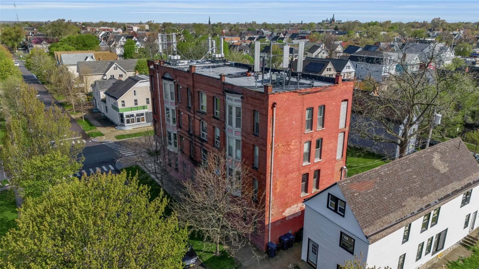 Property at 339 Rhode Island Street, Buffalo, NY 14213 6