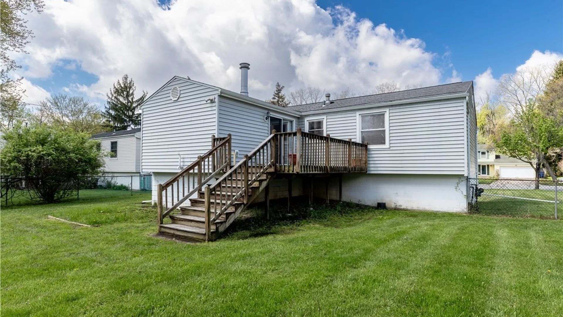 Property at 49 Paul Drive, Amherst, NY 14228 4