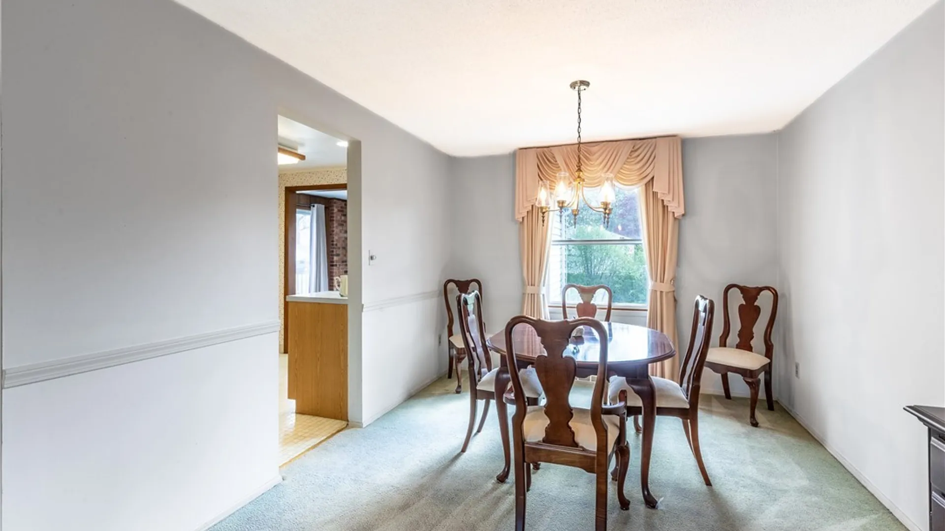 Property at 49 Paul Drive, Amherst, NY 14228 8