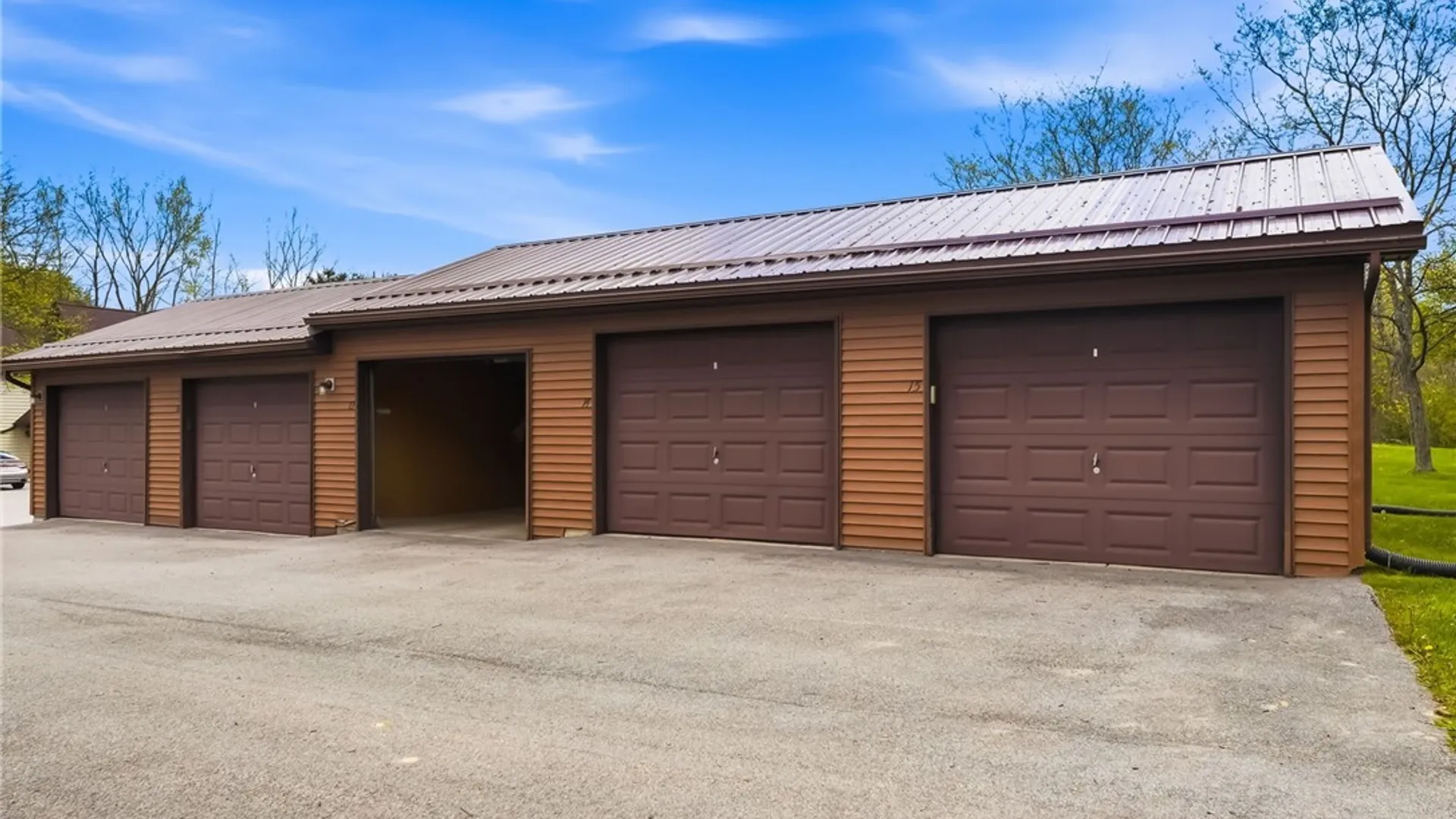 Property at 5301 Chestnut Ridge Road, Orchard Park, NY 14127 3