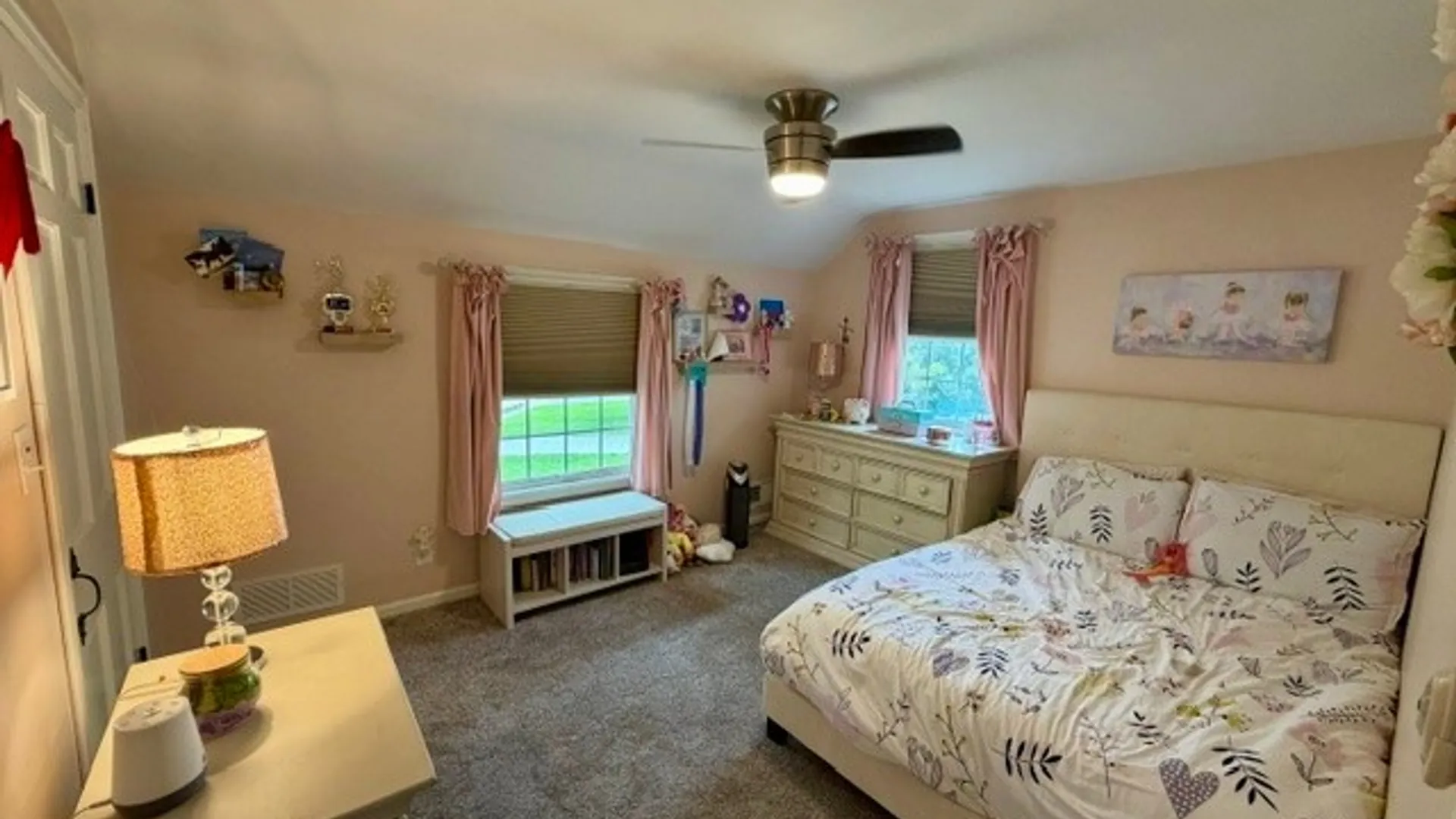 Property at 20 Copley Sq, Amherst, NY 14221 22