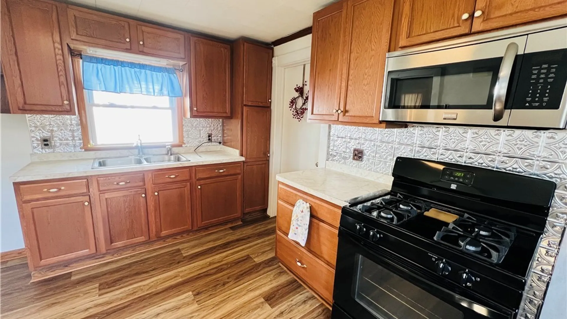 Property at 103 Peabody Street, Buffalo, NY 14210 12