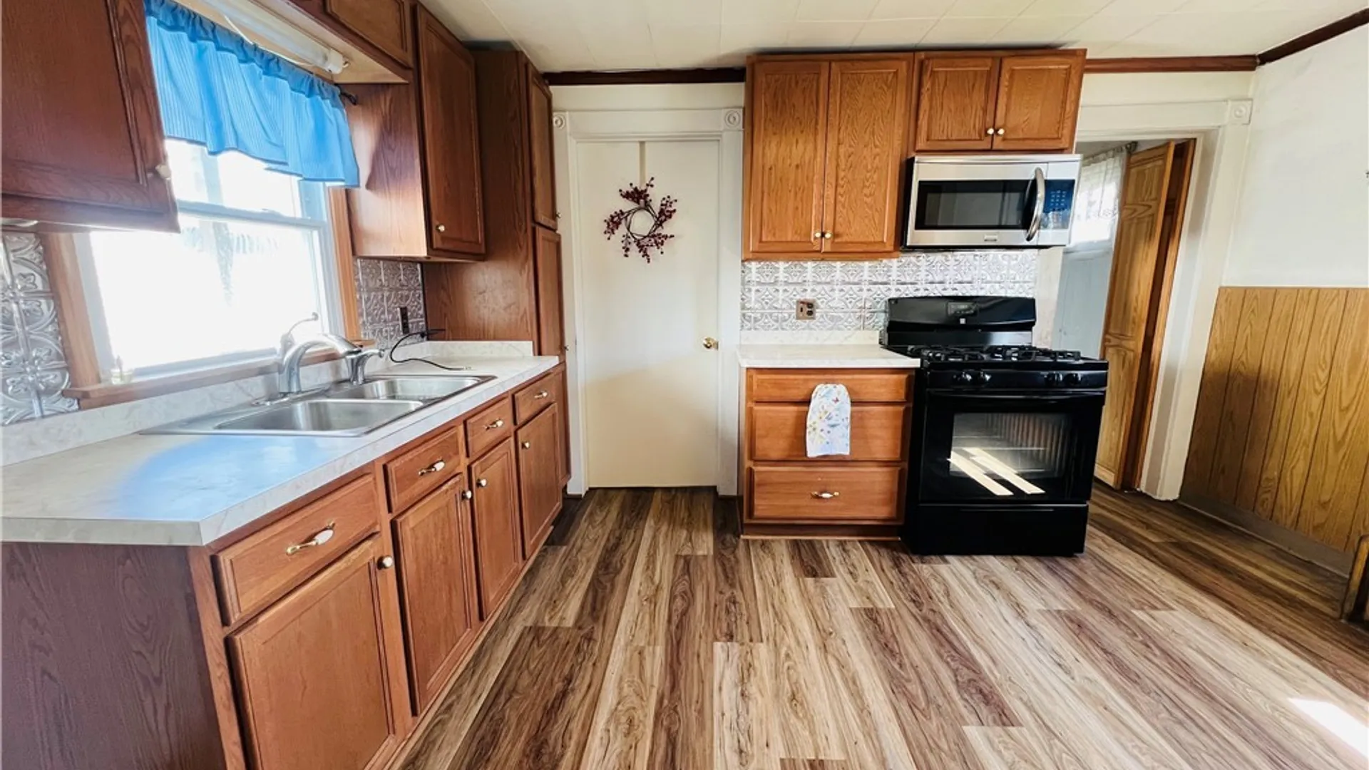 Property at 103 Peabody Street, Buffalo, NY 14210 13