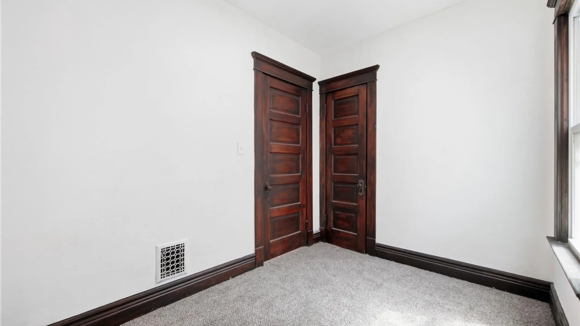 Property at 20 Garfield Street, Buffalo, NY 14207 11