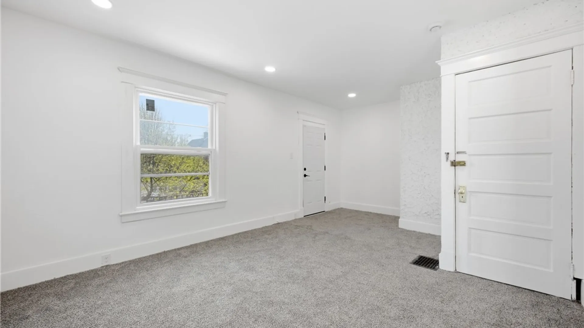 Property at 20 Garfield Street, Buffalo, NY 14207 21