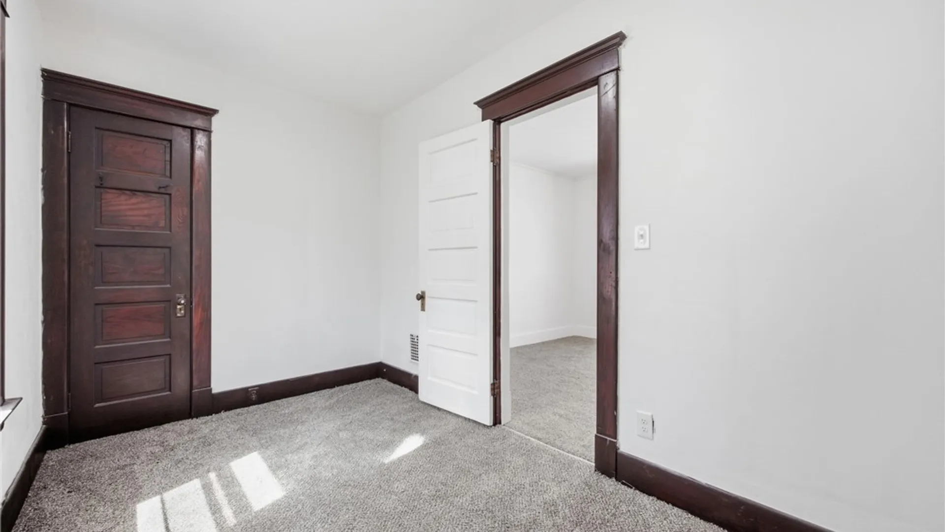 Property at 20 Garfield Street, Buffalo, NY 14207 27