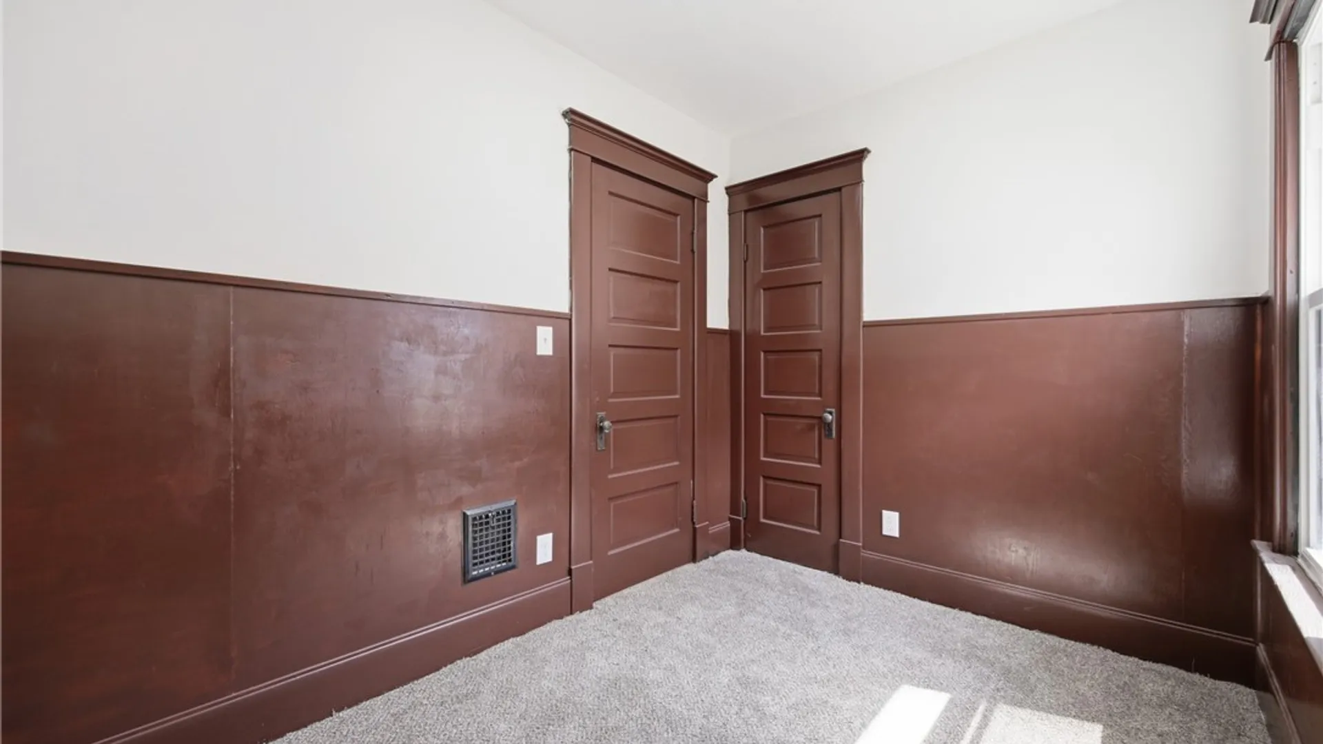Property at 20 Garfield Street, Buffalo, NY 14207 32