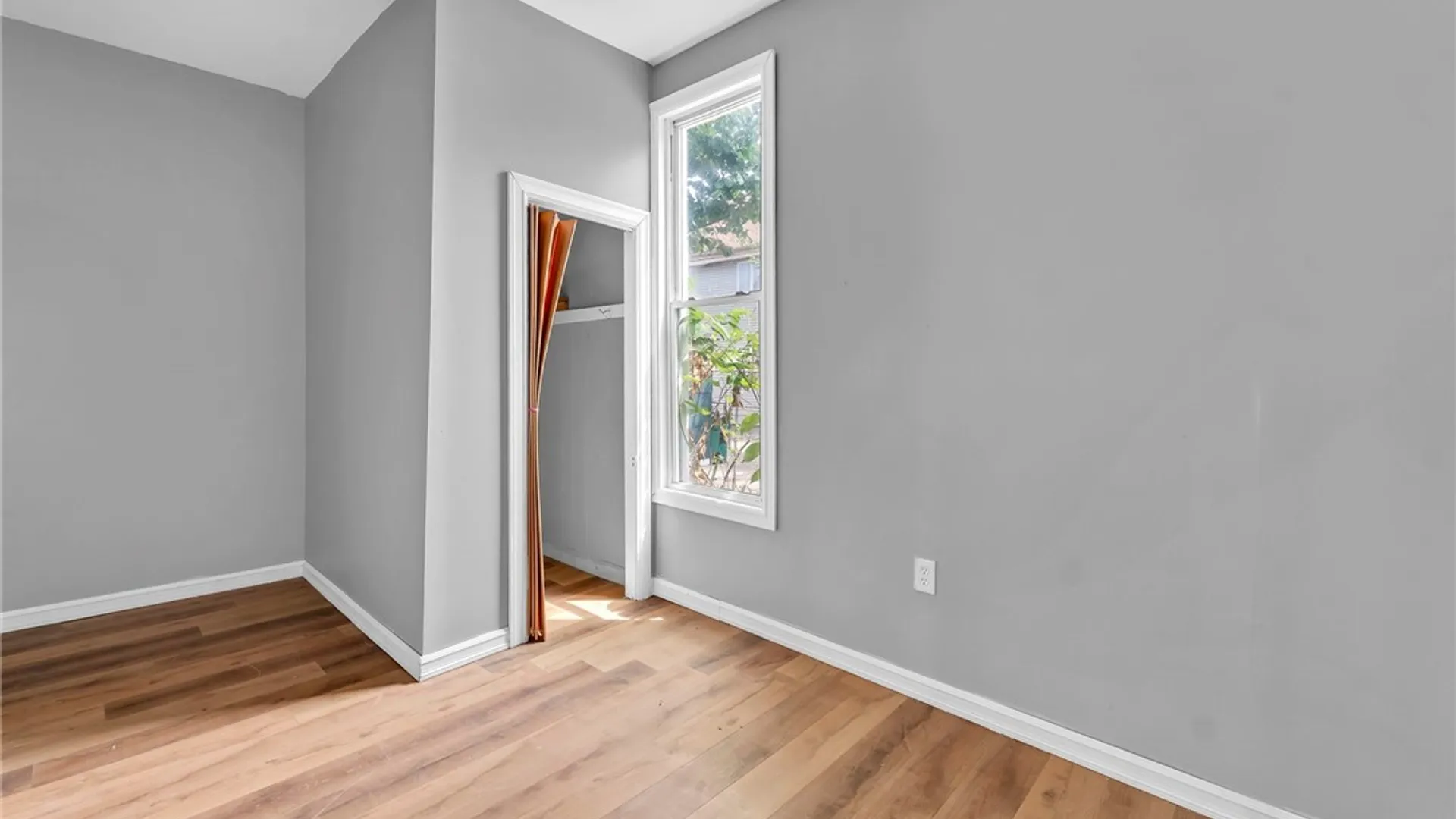 Property at 33 Lafayette Avenue, Buffalo, NY 14213 36