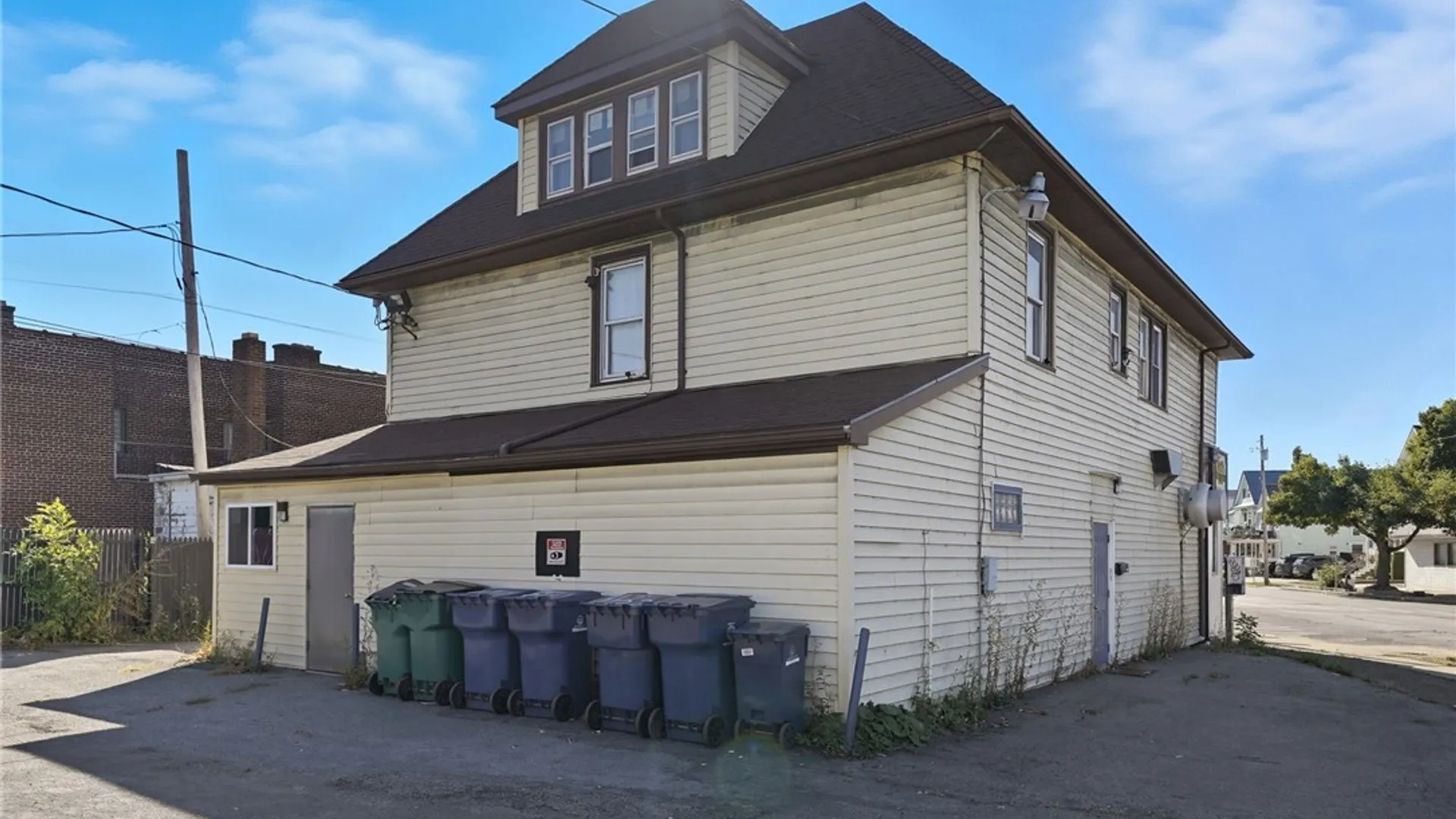 Property at 1133 Tonawanda Street, Buffalo, NY 14207 9