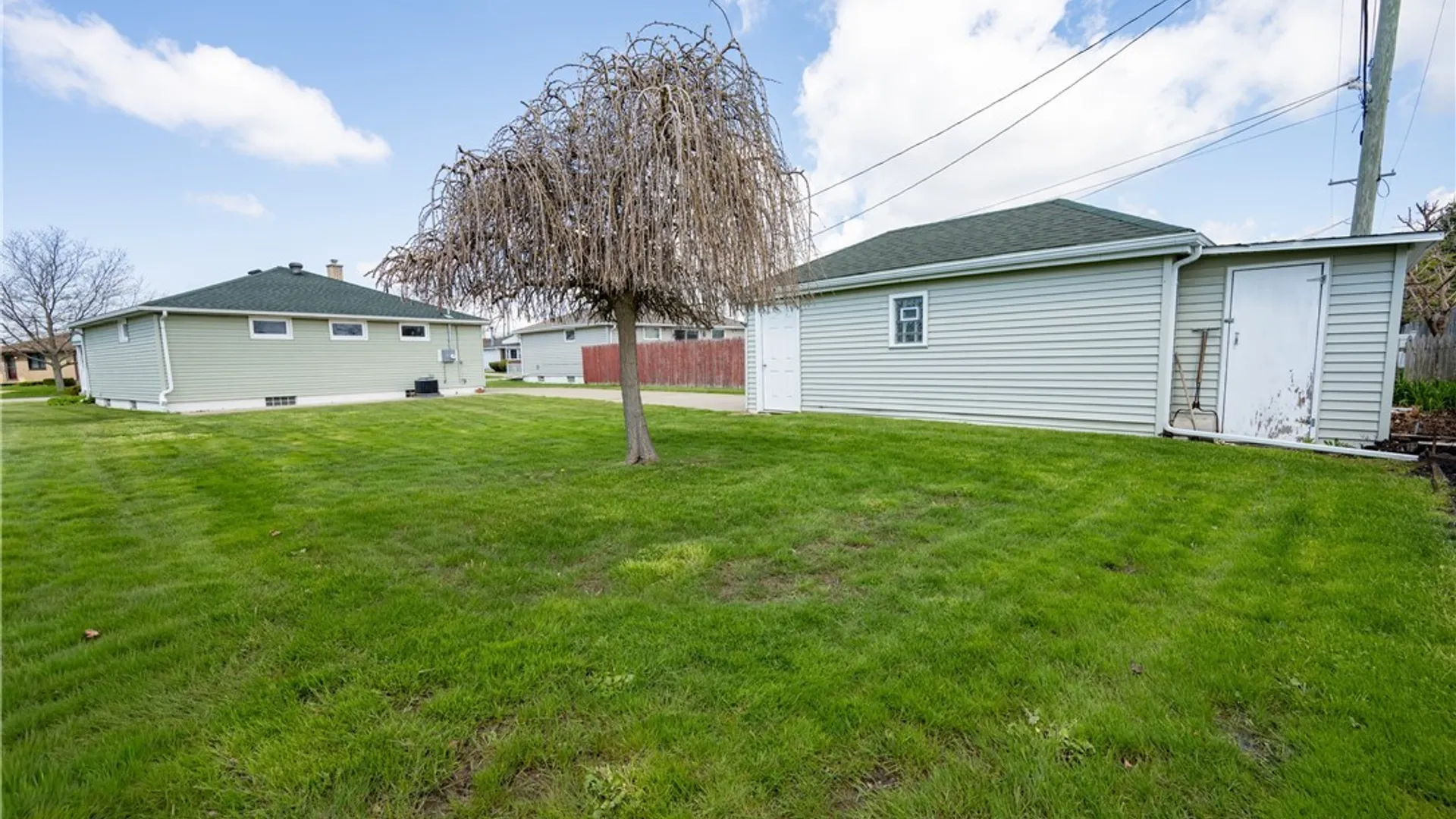 Property at 71 Laura Court, Cheektowaga, NY 14227 17