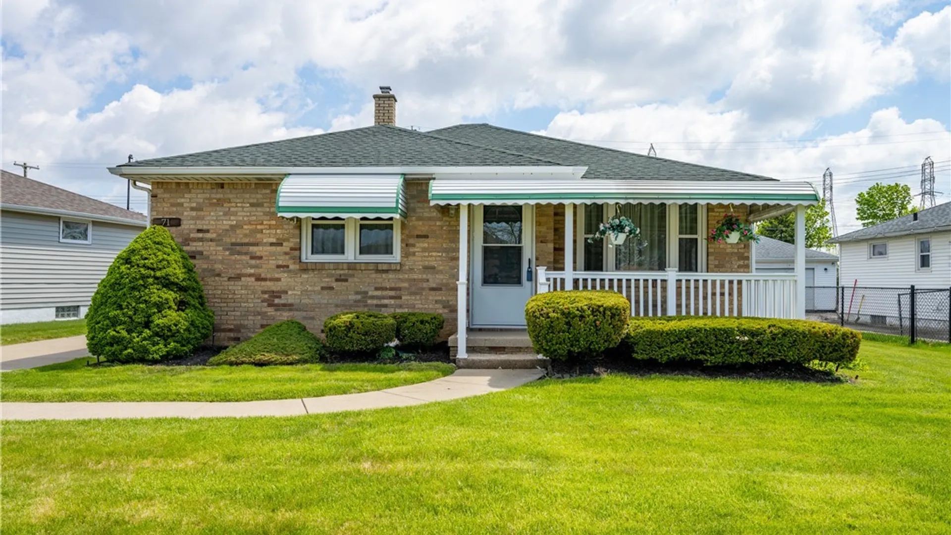 Property at 71 Laura Court, Cheektowaga, NY 14227 2
