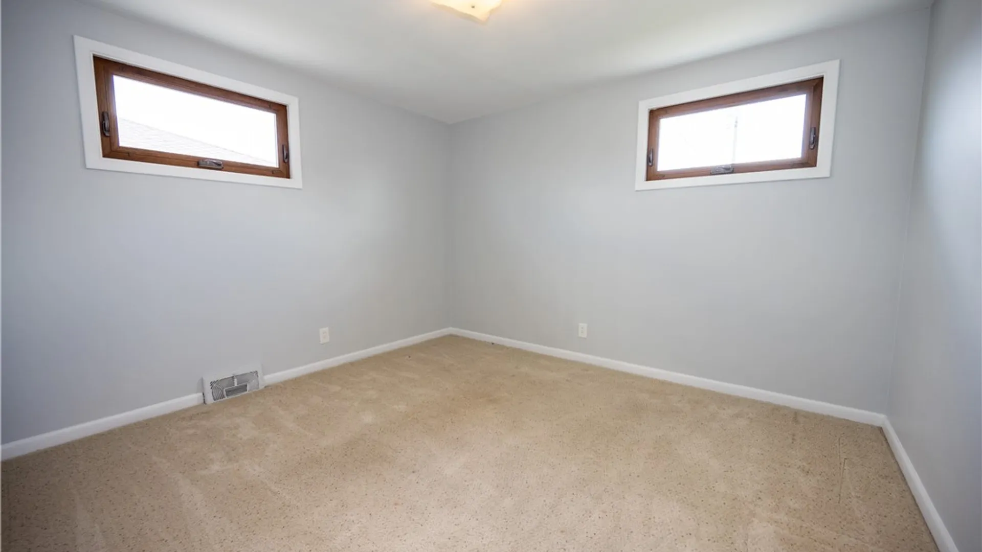 Property at 71 Laura Court, Cheektowaga, NY 14227 35