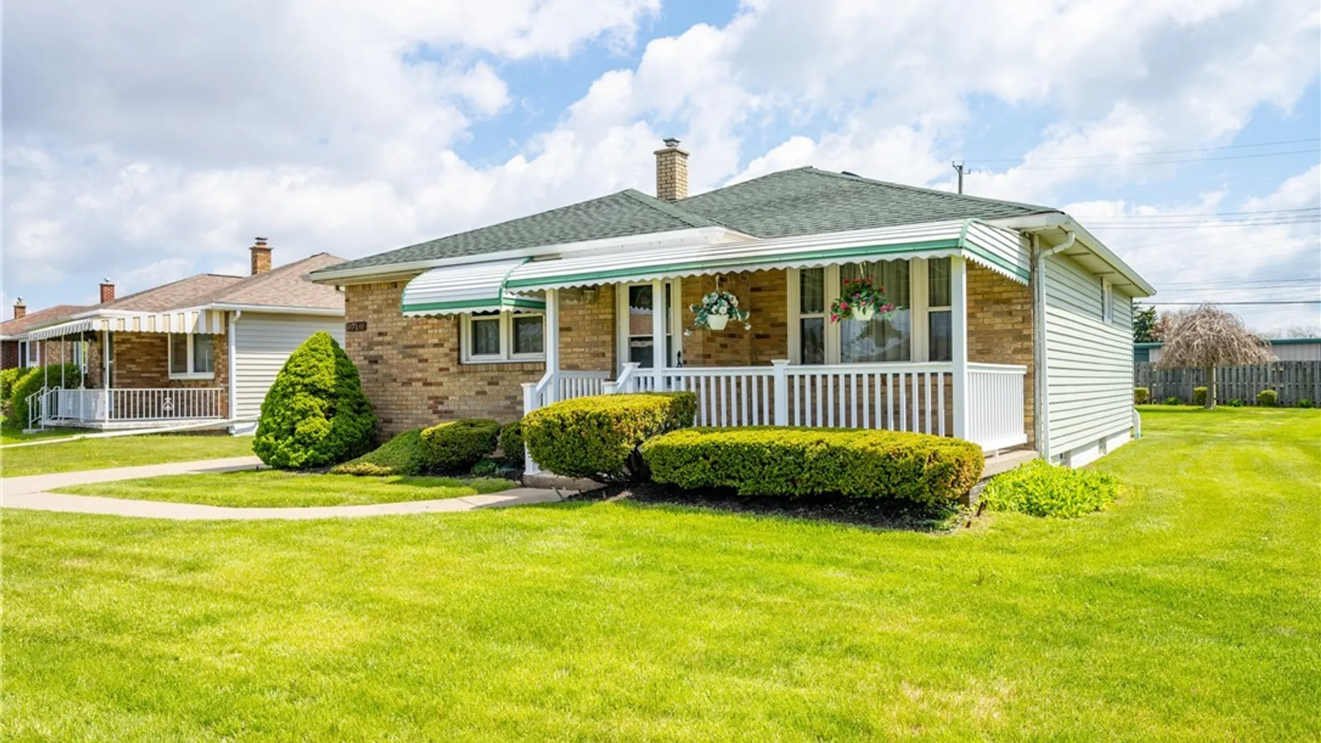 Property at 71 Laura Court, Cheektowaga, NY 14227 6