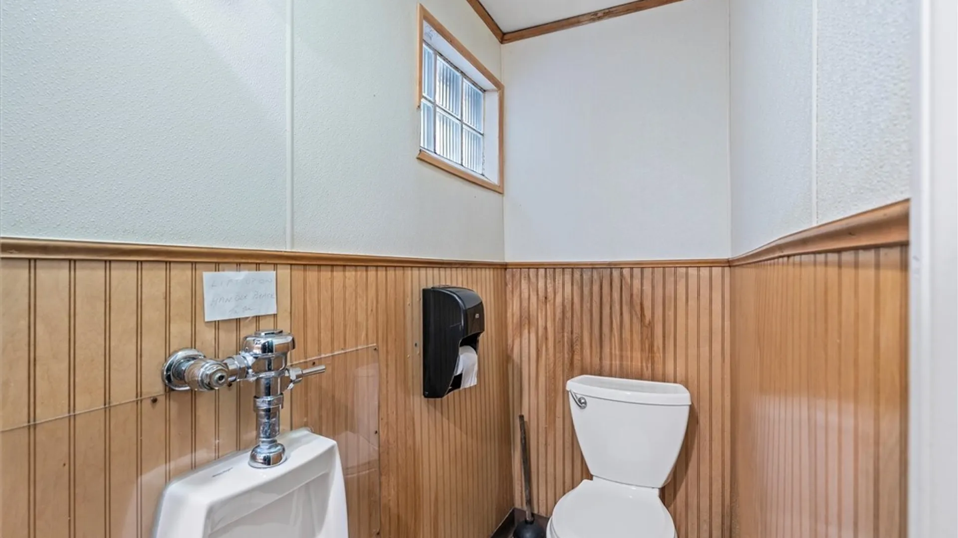 Property at 4600 Salina Street, Syracuse, NY 13205 17