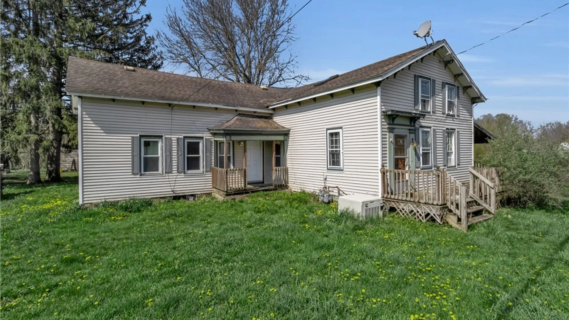 Property at 9866 State Road, Boston, NY 14025 2