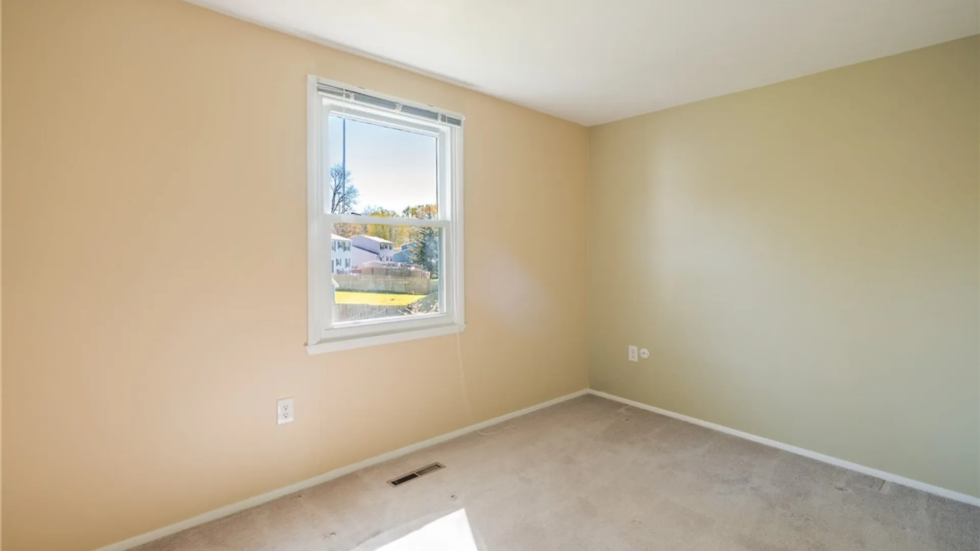 Property at 4071 Sesame Path, Clay, NY 13090 26
