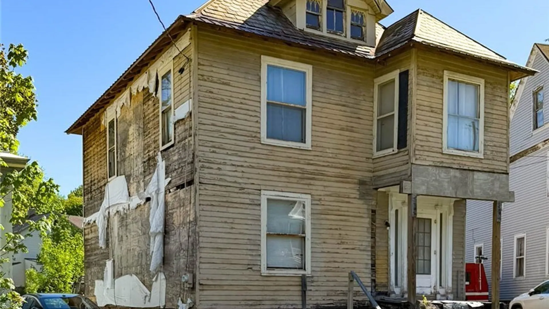 Property at 28 Noyes Street, Utica, NY 13502 2