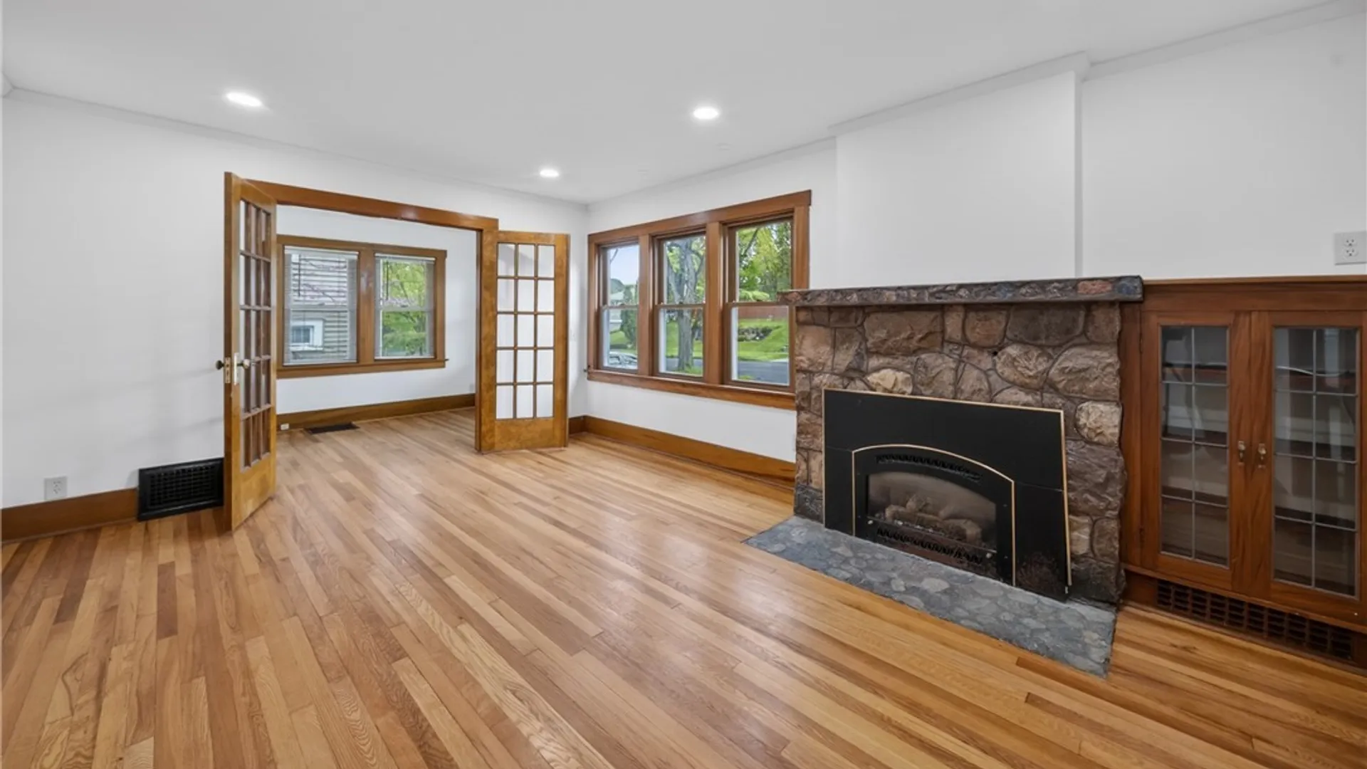 Property at 406 Scott Ave, Syracuse, NY 13224 13
