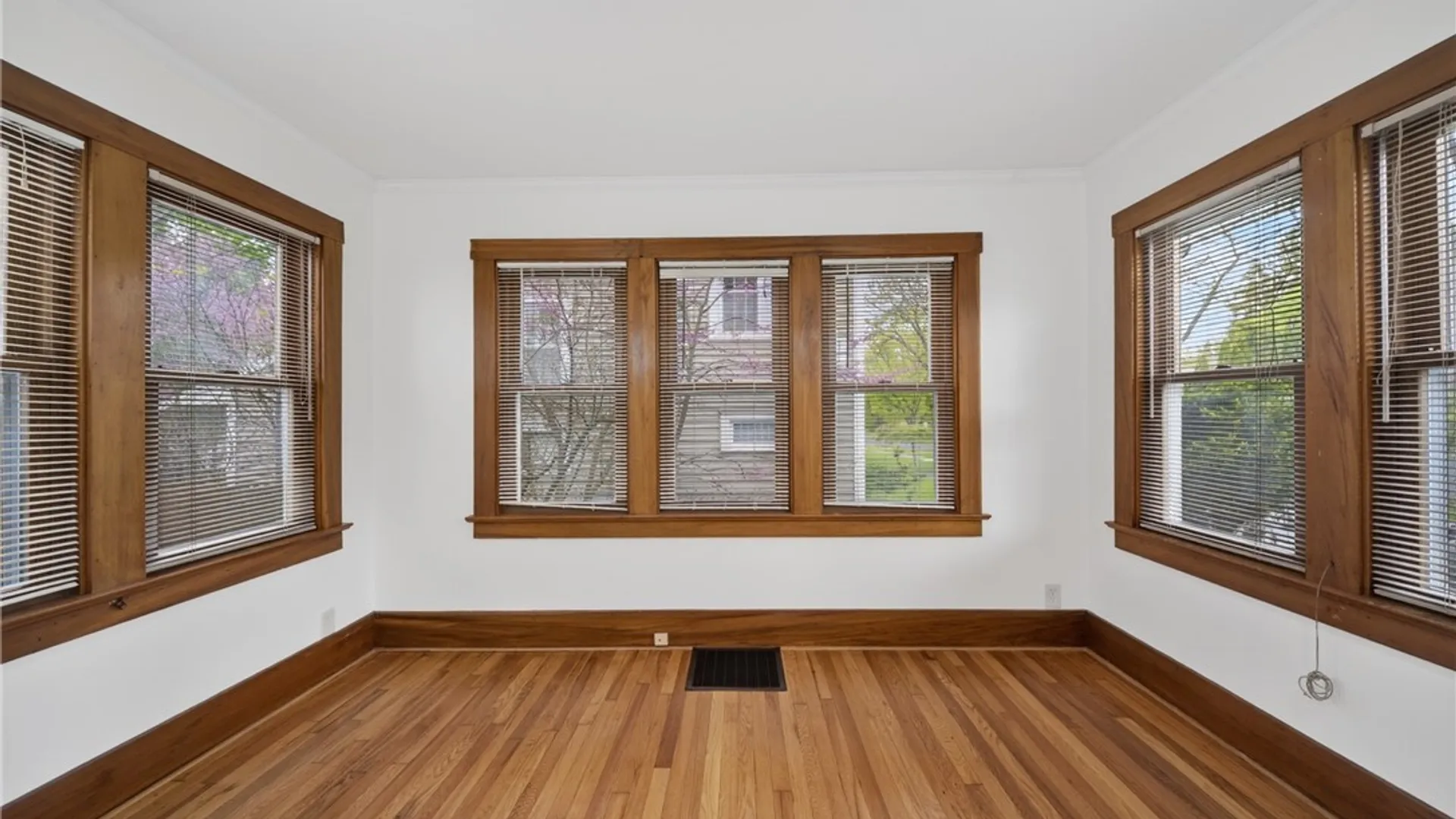 Property at 406 Scott Ave, Syracuse, NY 13224 18