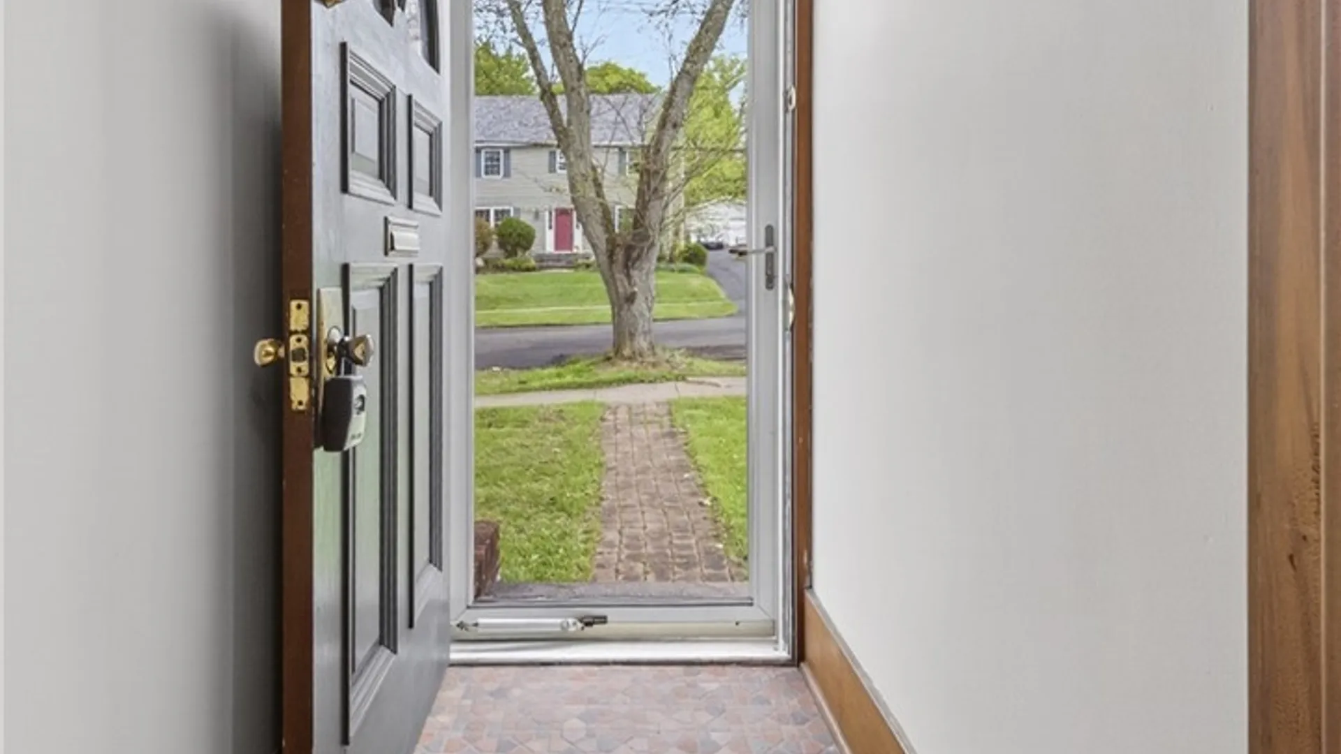 Property at 406 Scott Ave, Syracuse, NY 13224 9