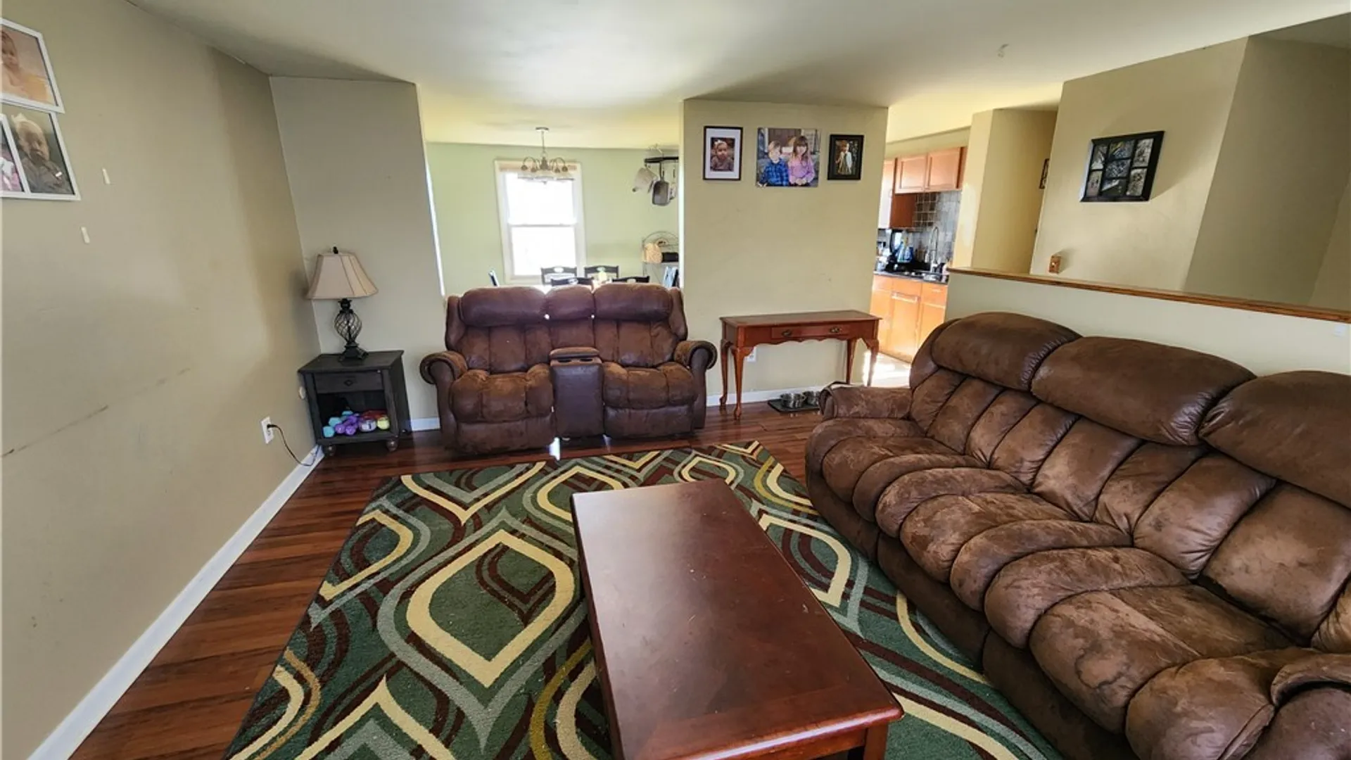 Property at 8085 Thurston Drive, Cicero, NY 13039 10