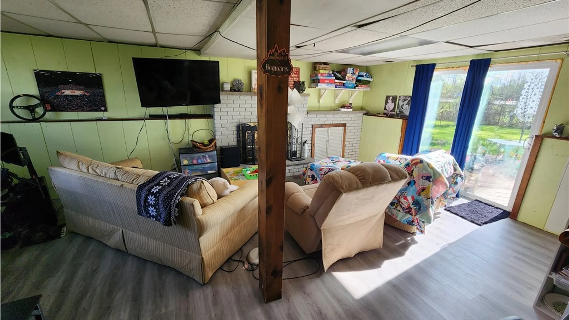 Property at 8085 Thurston Drive, Cicero, NY 13039 22