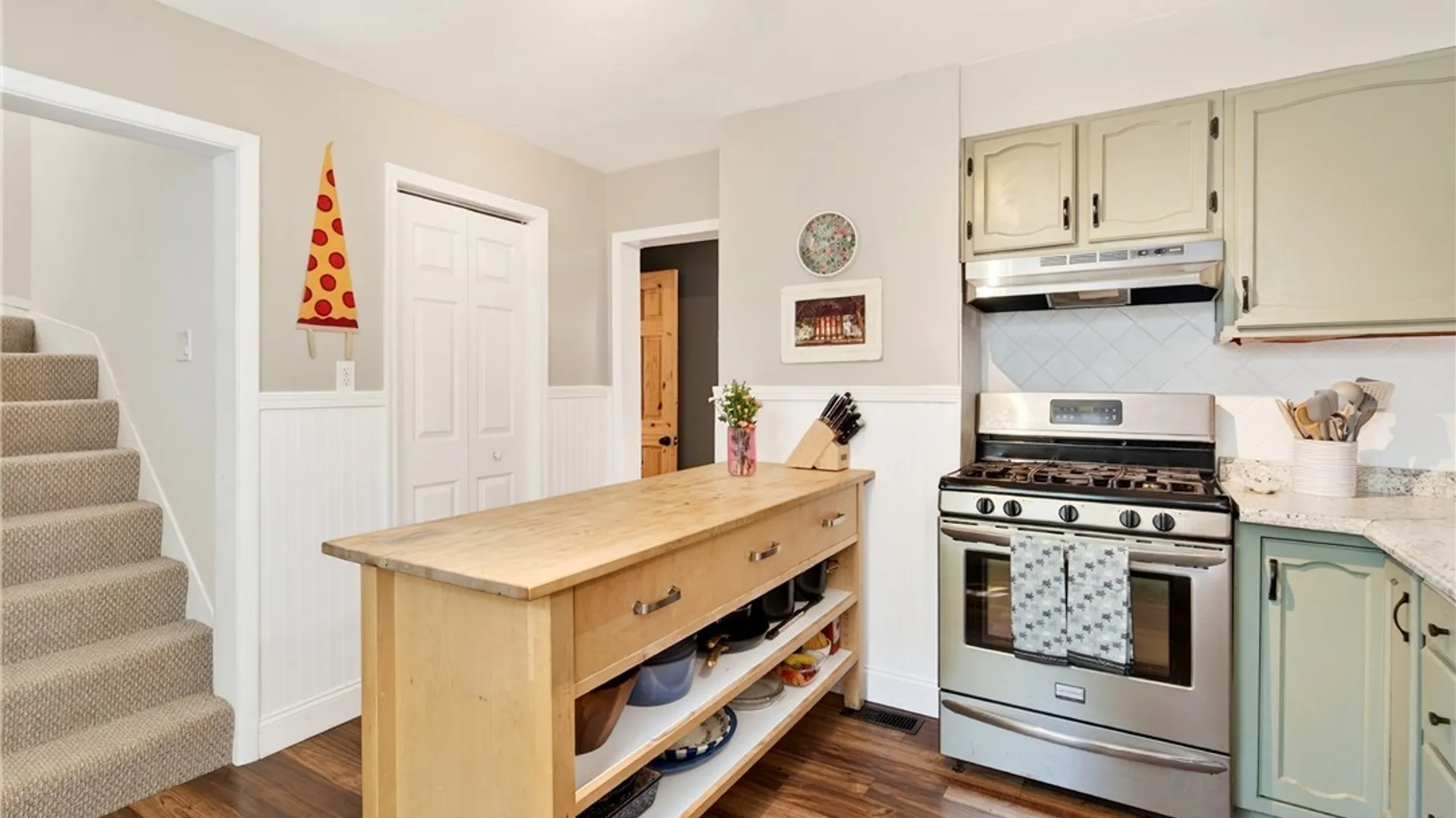 Property at 433 Breckenridge Street, Buffalo, NY 14213 16
