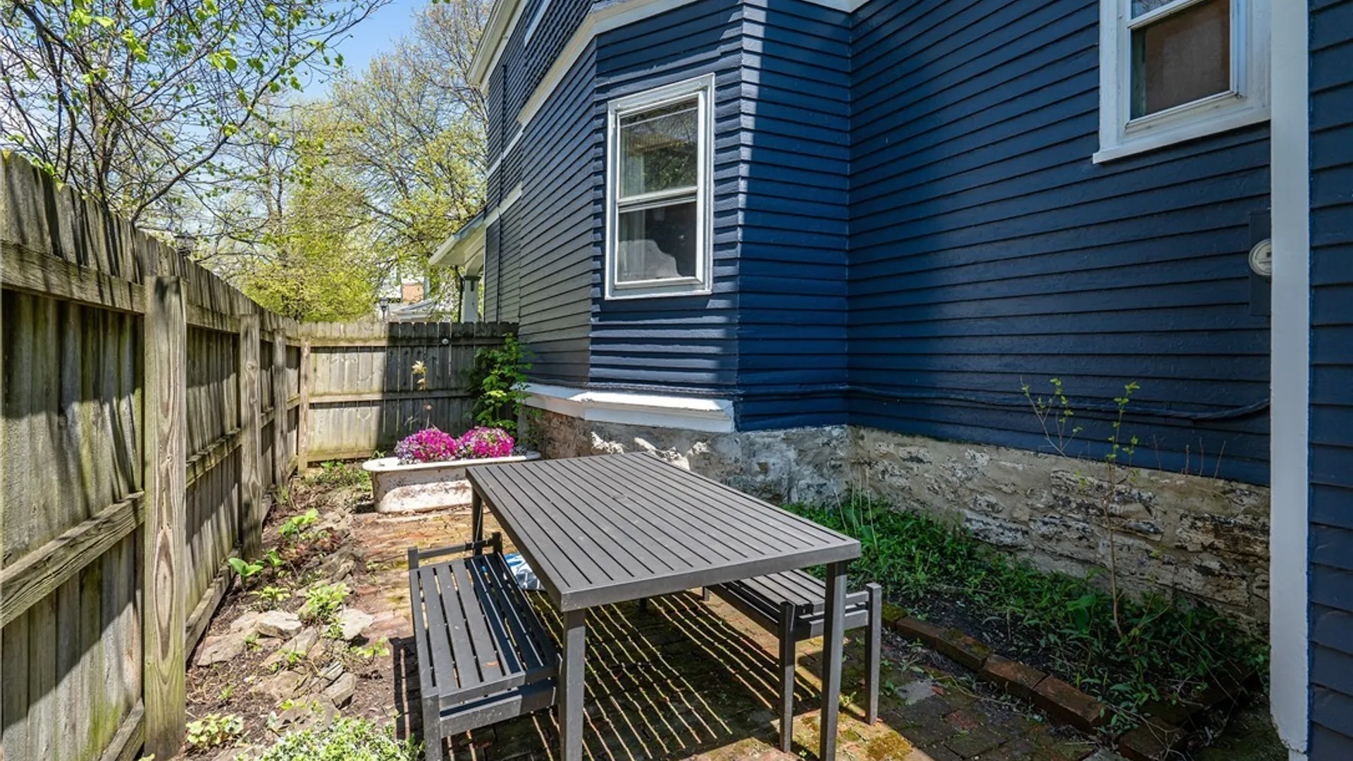 Property at 433 Breckenridge Street, Buffalo, NY 14213 33