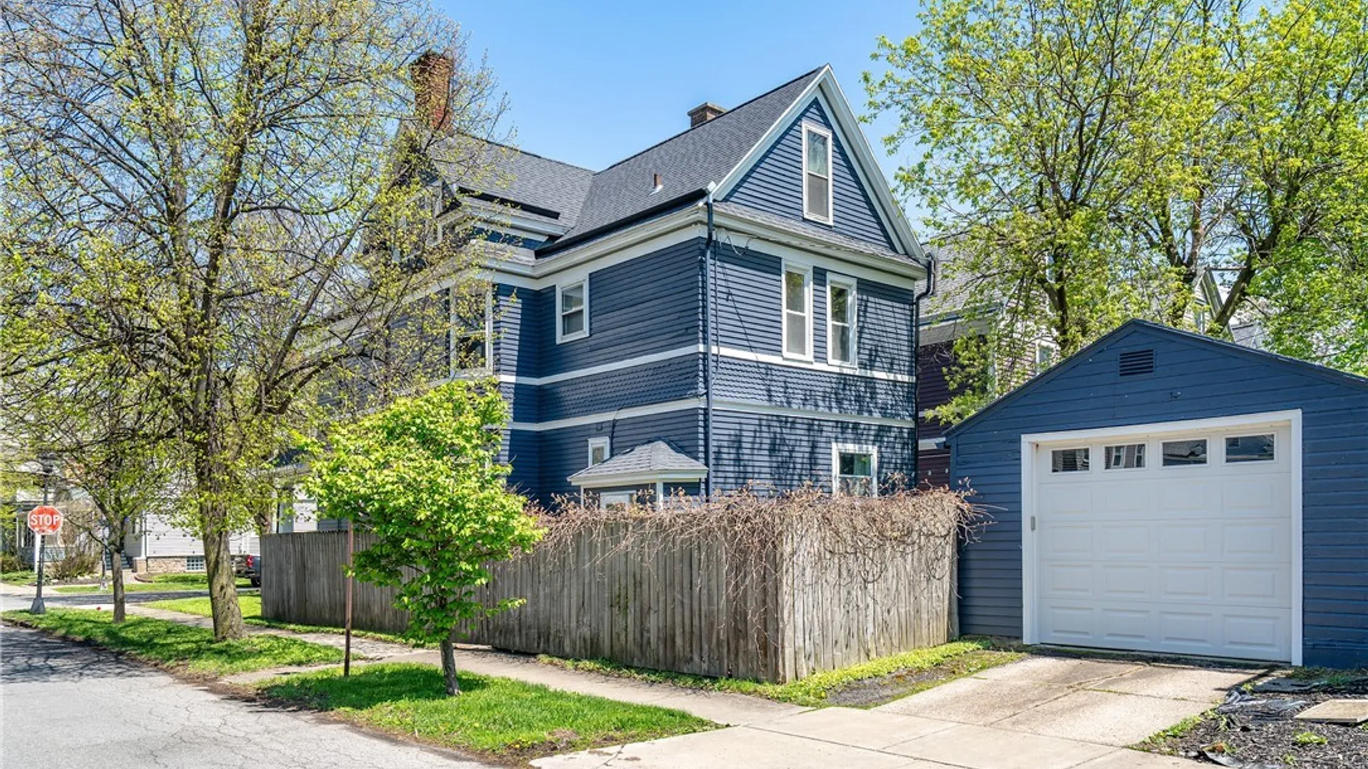 Property at 433 Breckenridge Street, Buffalo, NY 14213 34