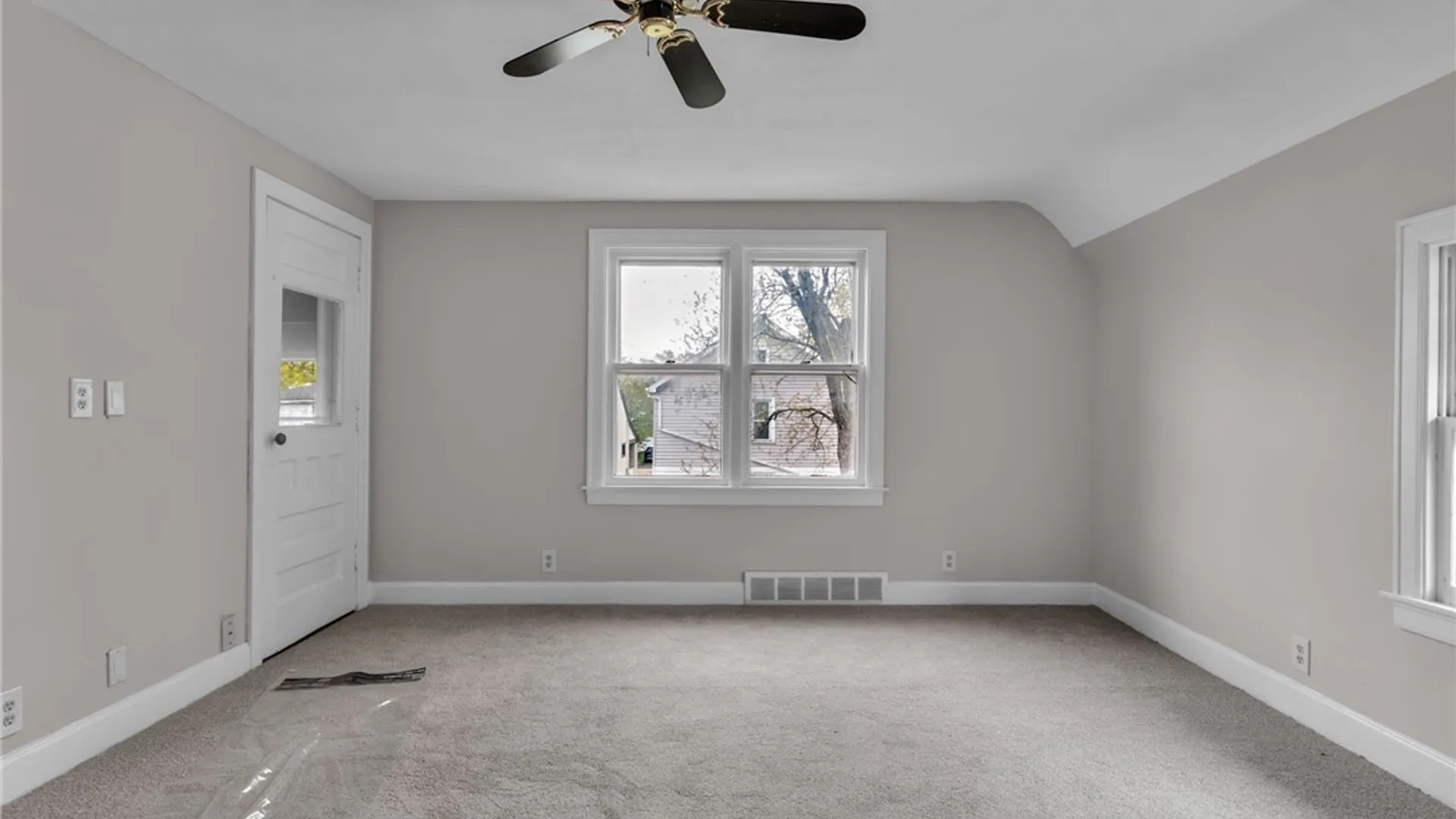 Property at 279 Niagara Street, Tonawanda, NY 14150 30