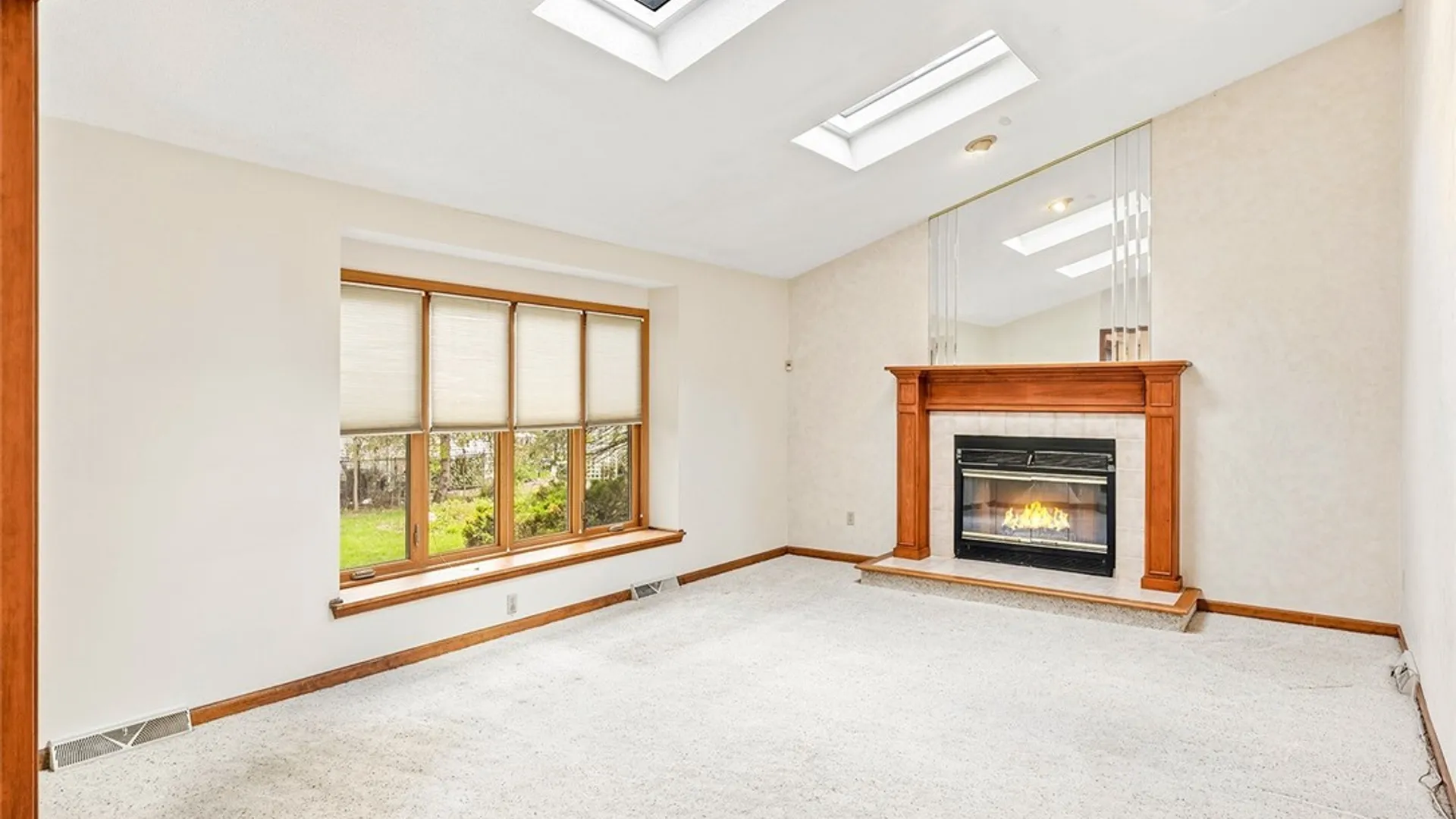 Property at 5683 Kippen Drive, Clarence, NY 14051 15