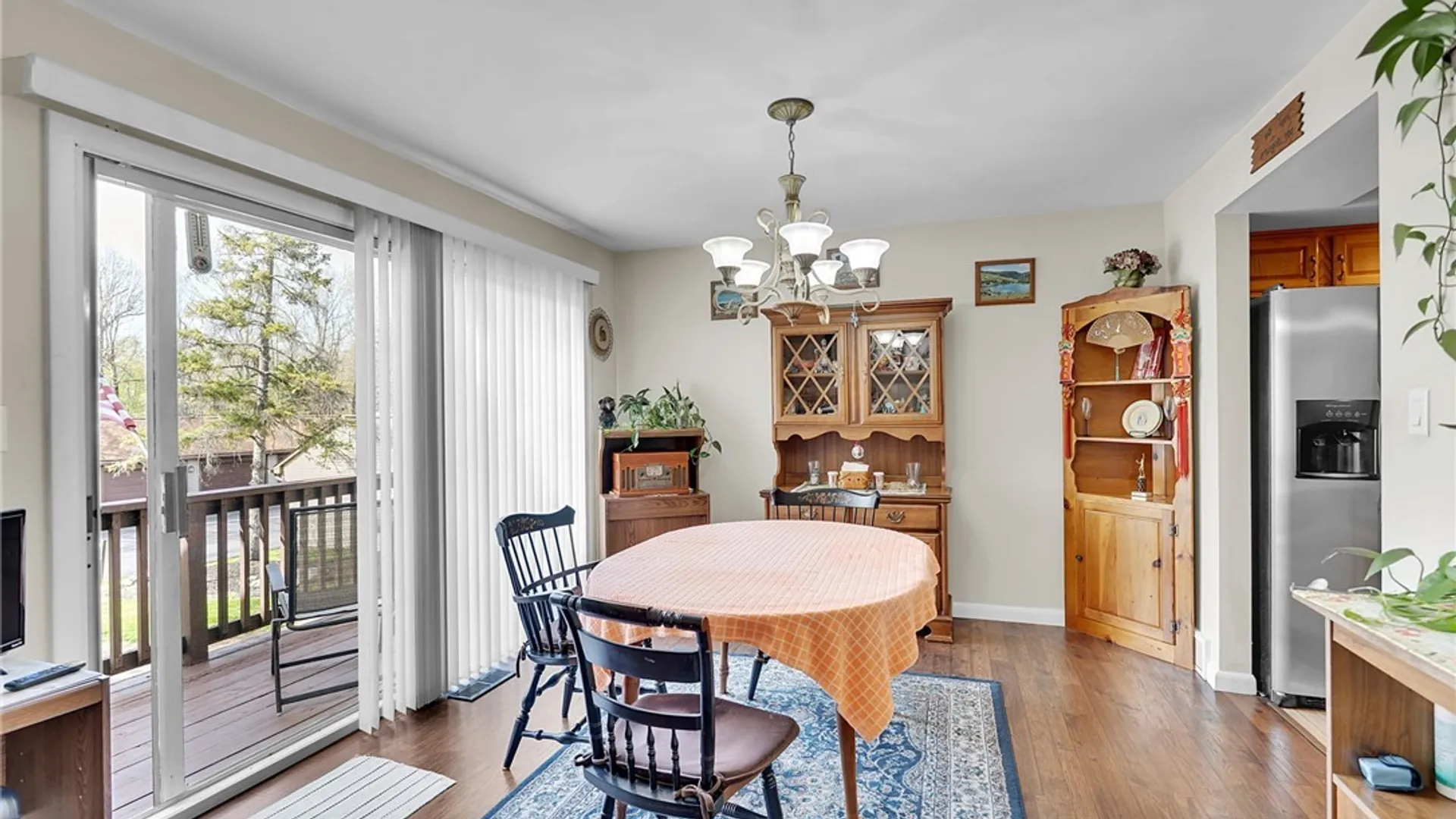 Property at 252 Old Meadow Drive, Amherst, NY 14051 11