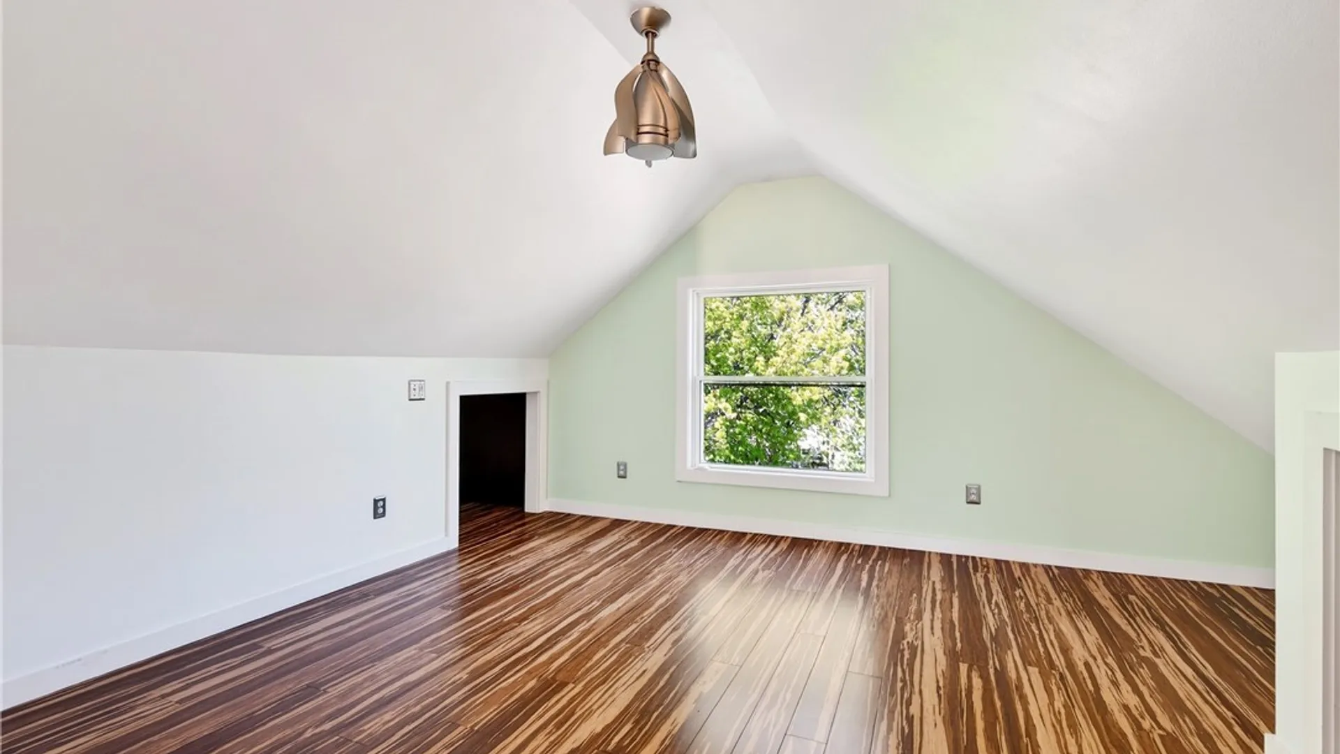Property at 186 Bird Avenue, Buffalo, NY 14213 36
