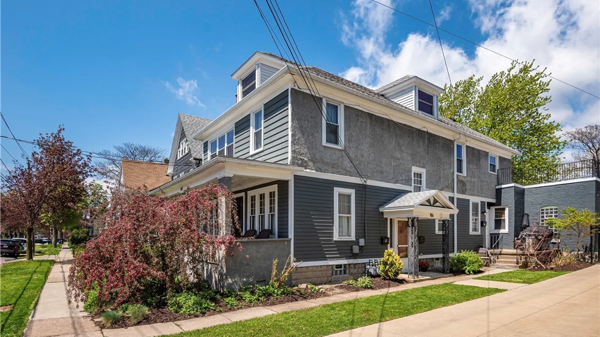 Property at 186 Bird Avenue, Buffalo, NY 14213 5