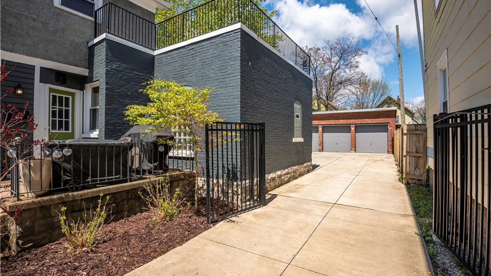 Property at 186 Bird Avenue, Buffalo, NY 14213 8