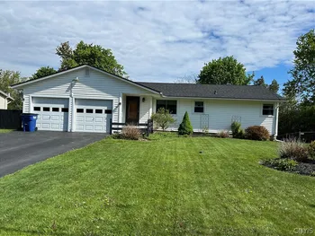 39 Elm Hill way, Camillus, NY 13031