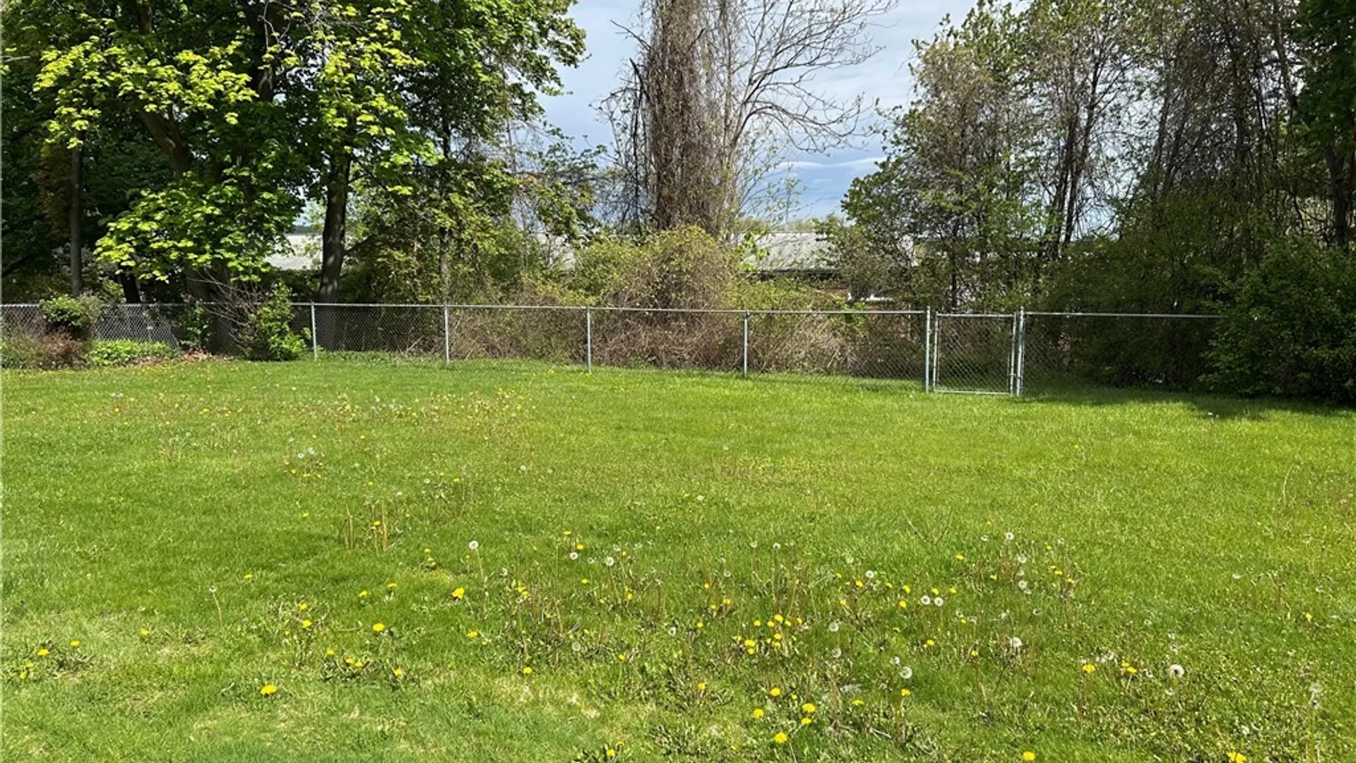Property at 39 Elm Hill way, Camillus, NY 13031 39