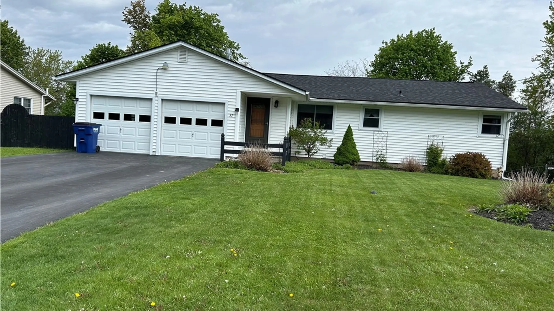 Property at 39 Elm Hill way, Camillus, NY 13031 45
