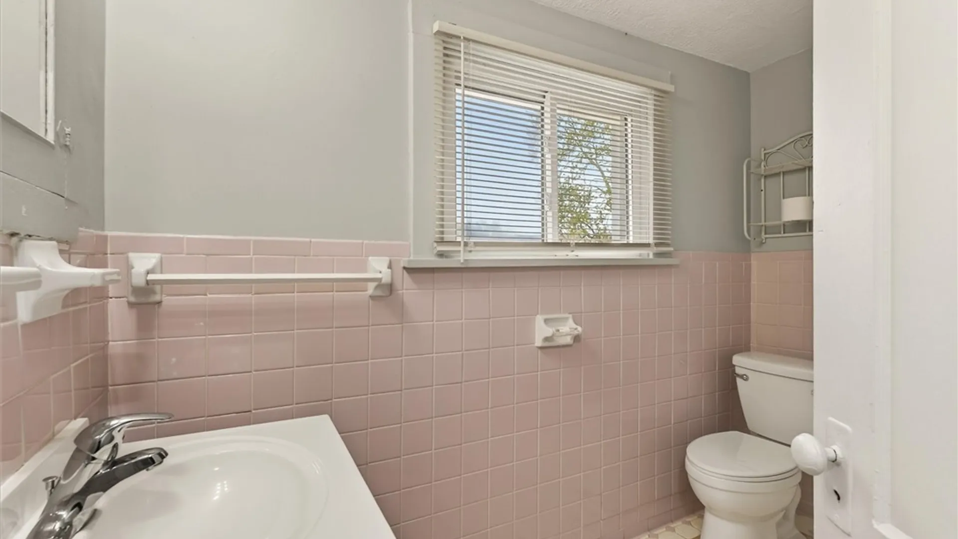 Property at 126 West Avenue, East Rochester, NY 14445 22