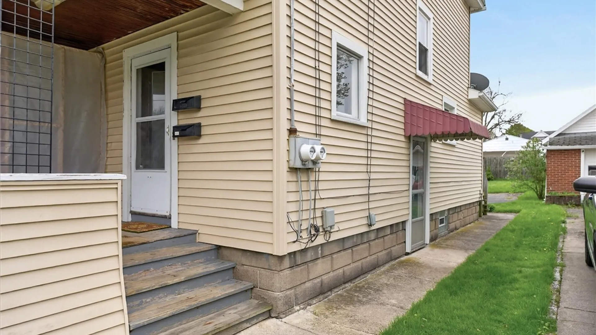 Property at 126 West Avenue, East Rochester, NY 14445 4