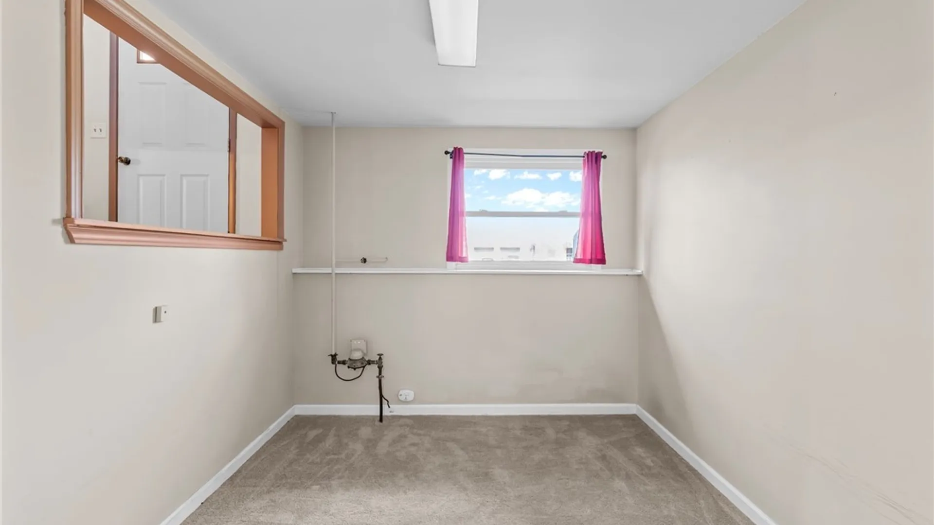 Property at 6612 Royal Parkway, Lockport Town, NY 14094 21