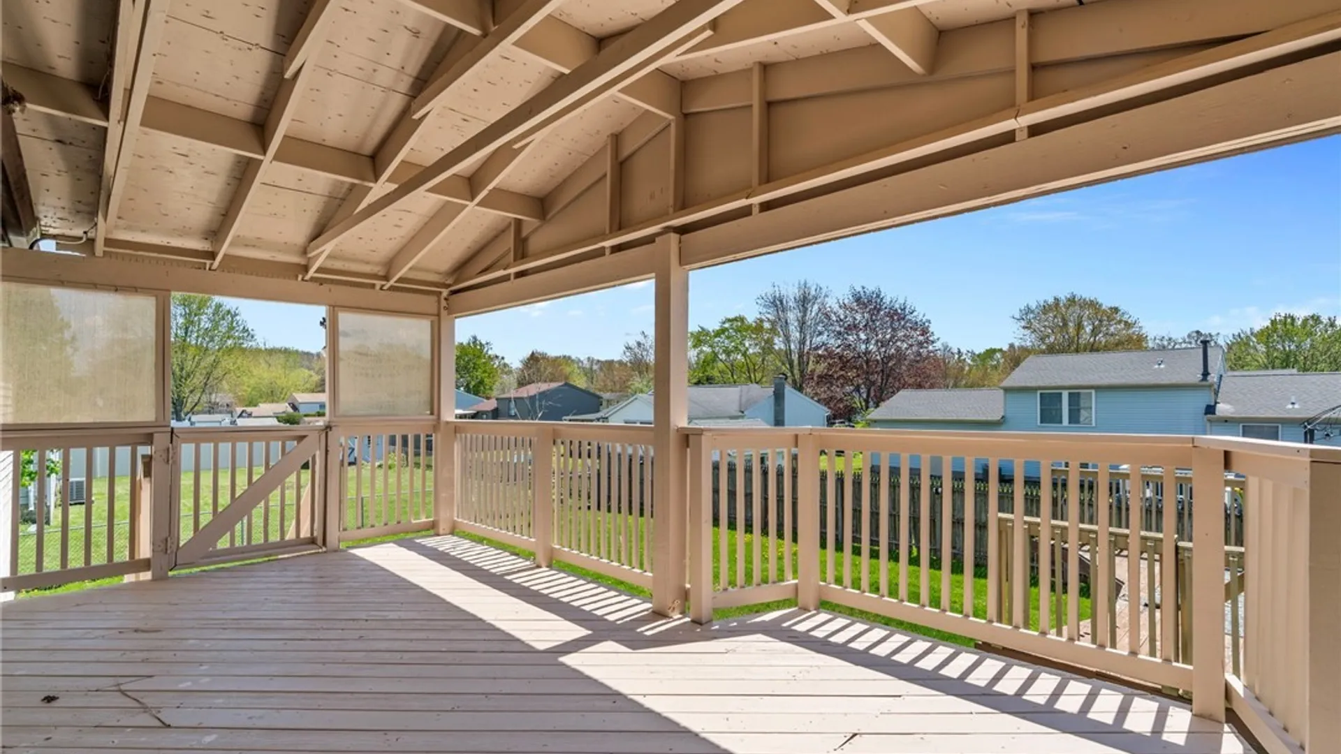 Property at 6612 Royal Parkway, Lockport Town, NY 14094 26