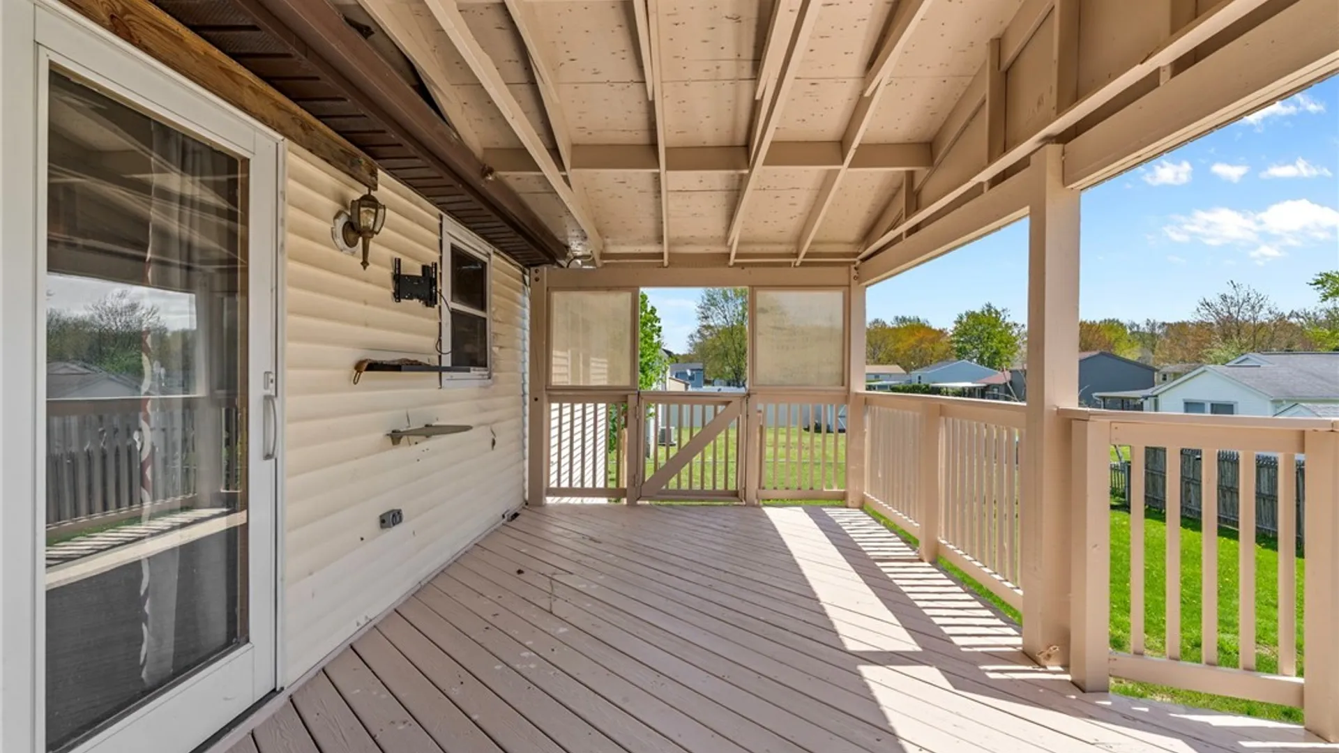 Property at 6612 Royal Parkway, Lockport Town, NY 14094 27