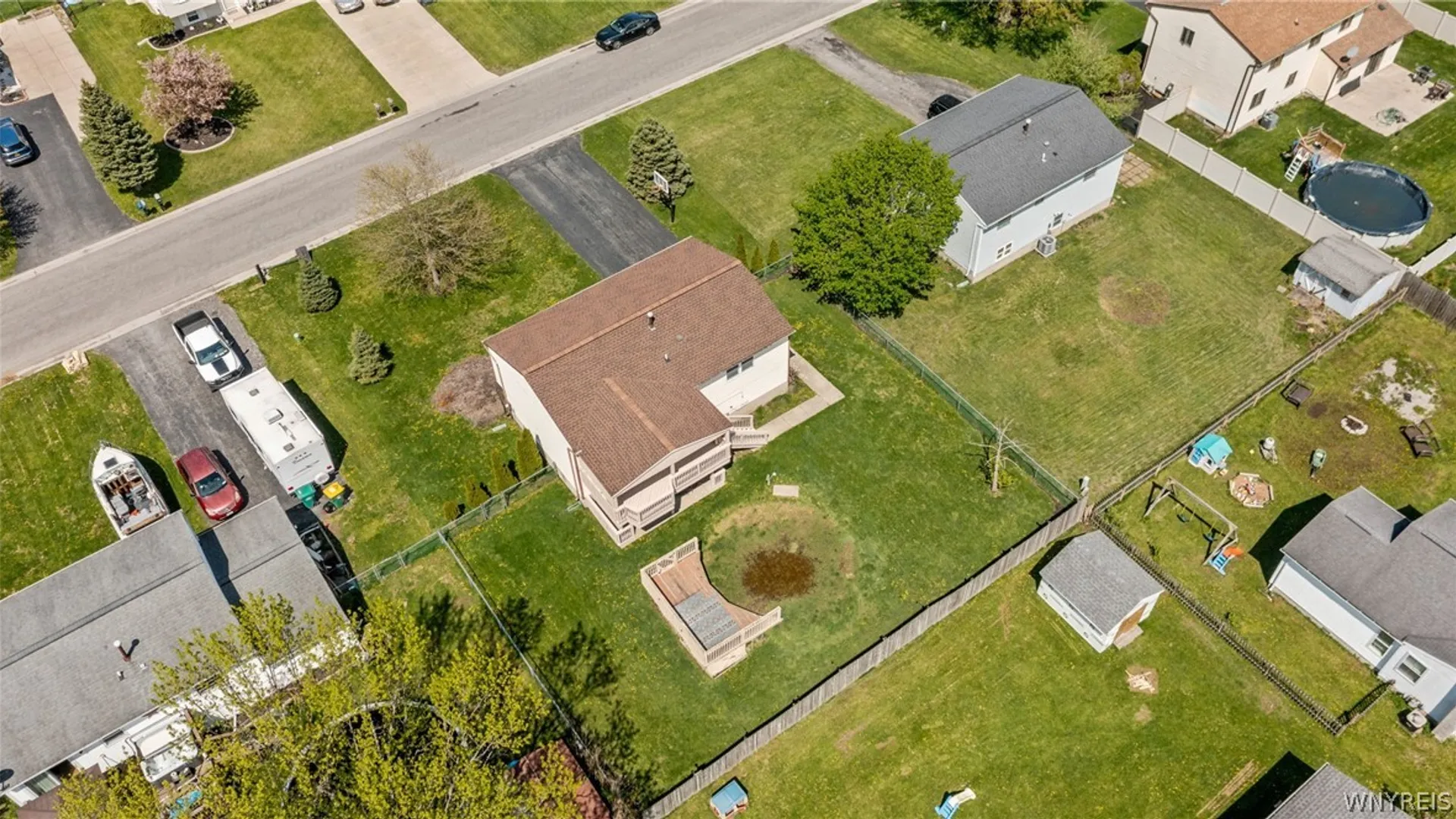Property at 6612 Royal Parkway, Lockport Town, NY 14094 34