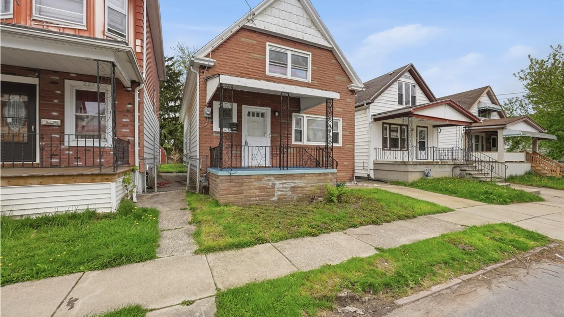 Property at 225 Longnecker Street, Buffalo, NY 14206 3