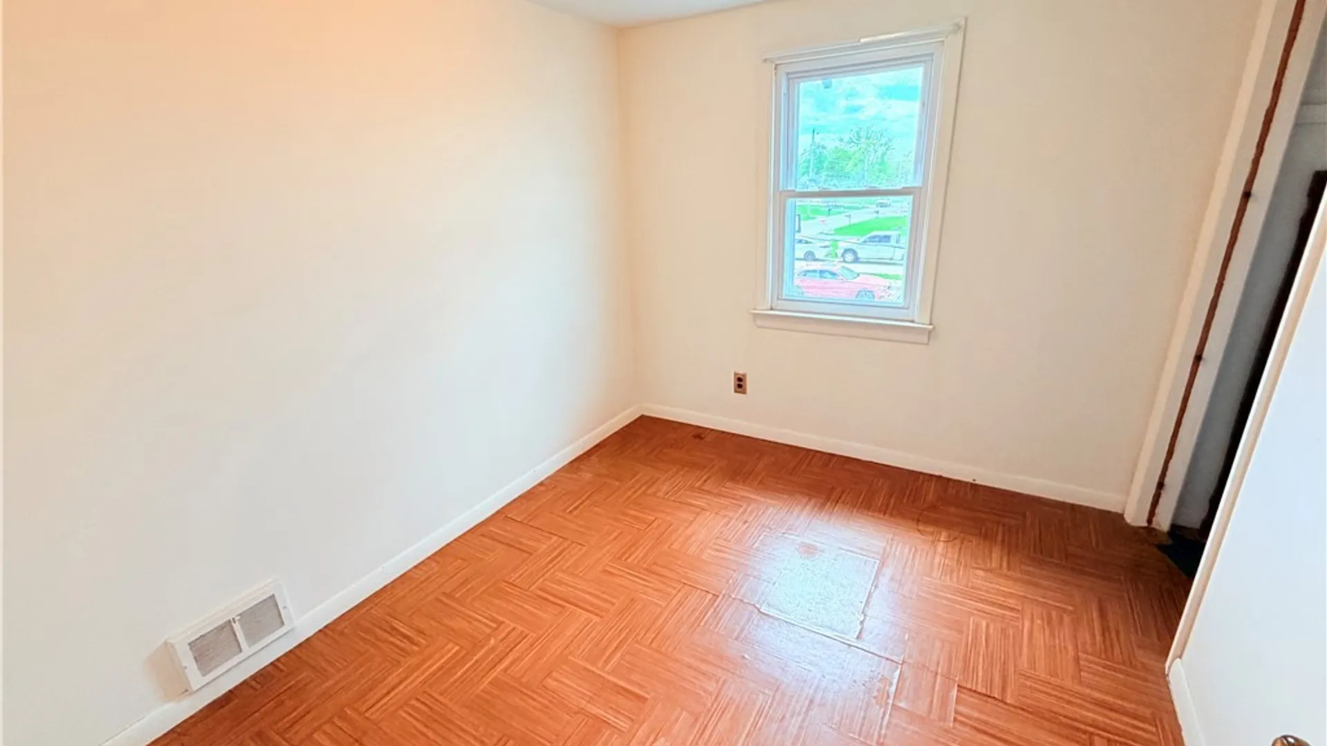 Property at 240 Hillside Avenue, Orchard Park, NY 14127 11