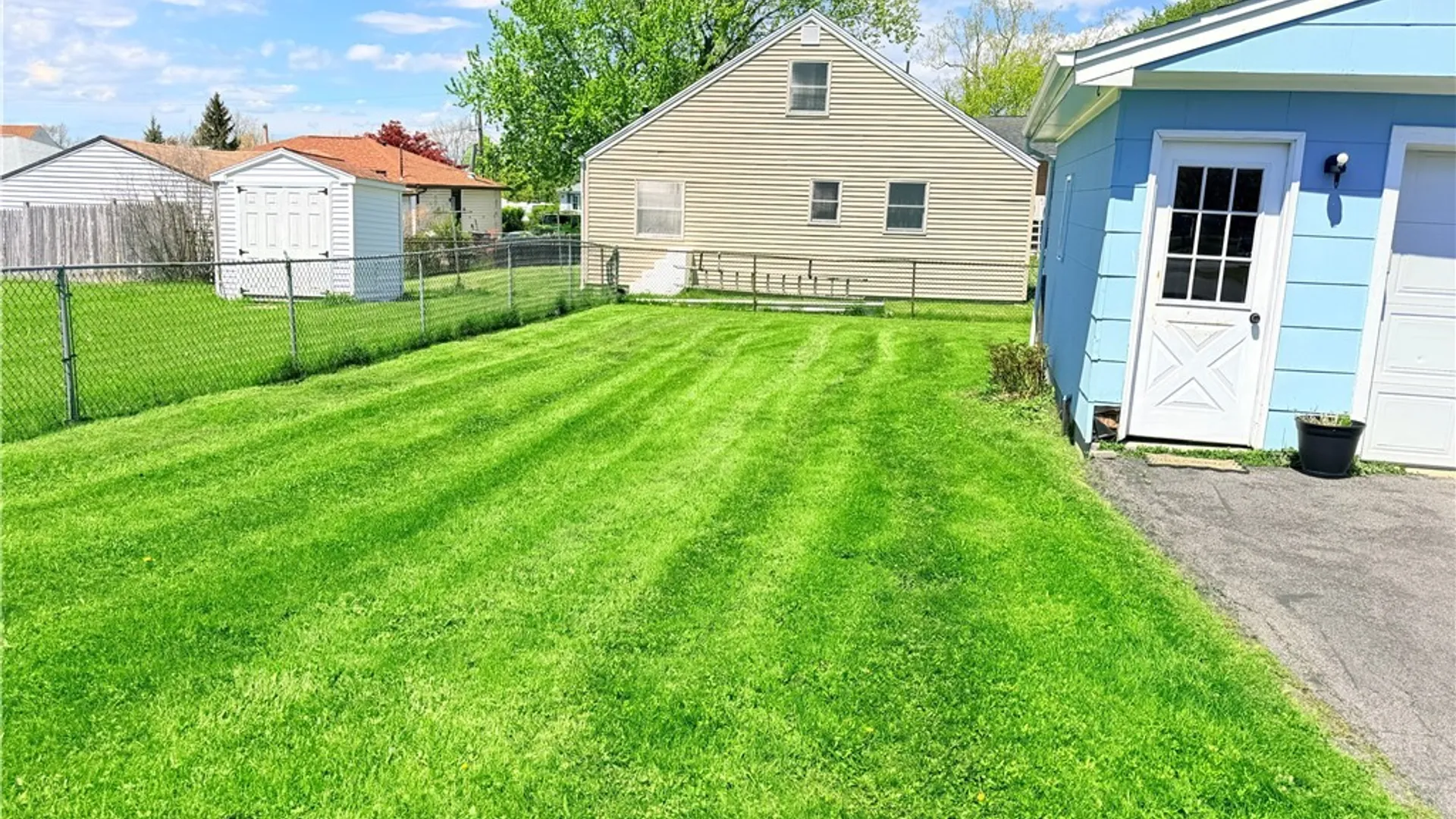 Property at 240 Hillside Avenue, Orchard Park, NY 14127 15