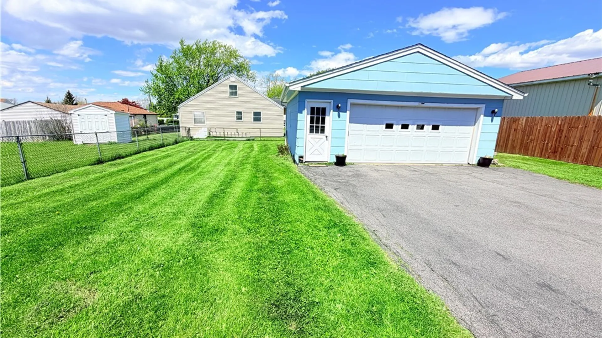Property at 240 Hillside Avenue, Orchard Park, NY 14127 17